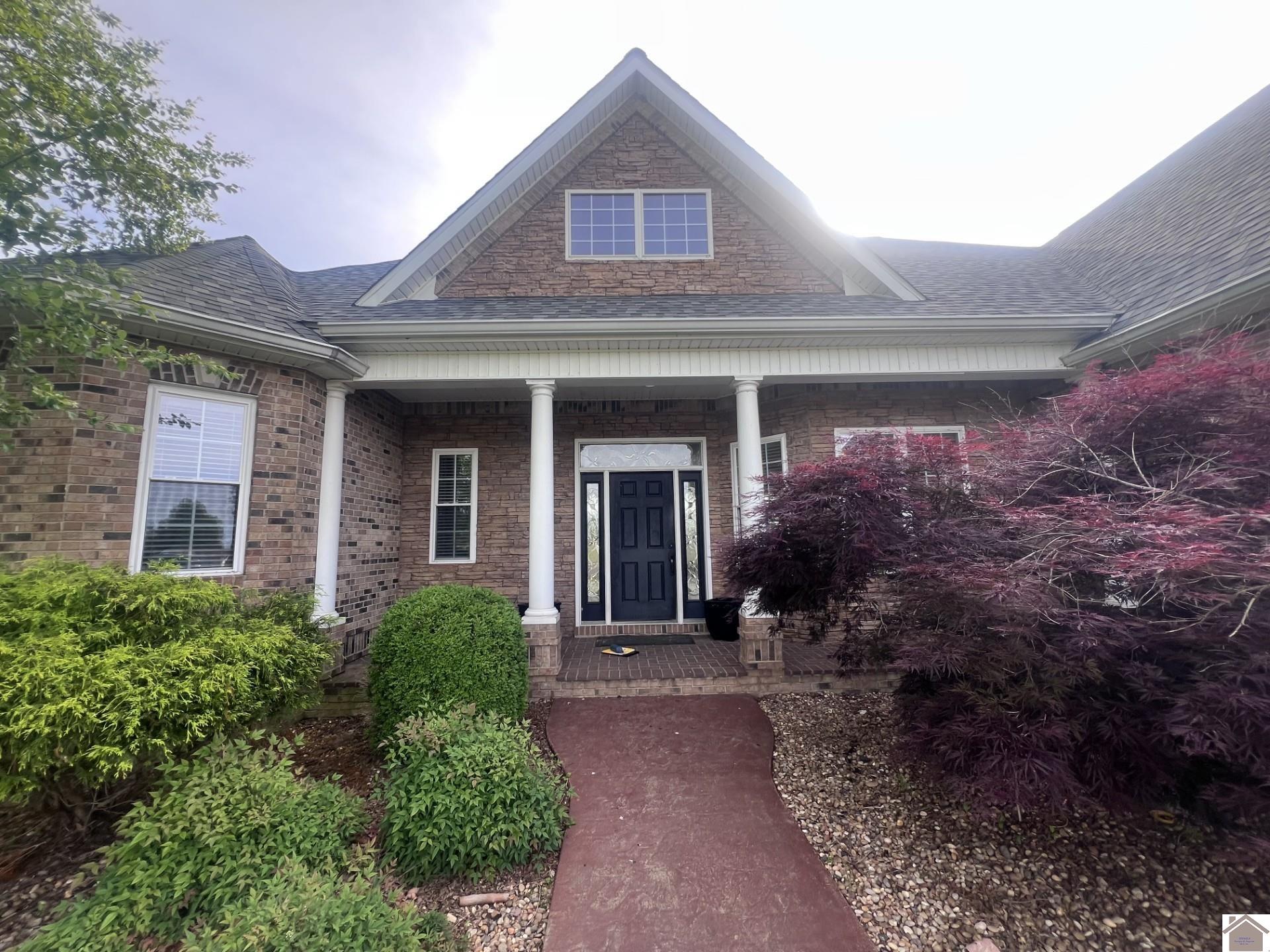 395 Yorkshire Dales, Mayfield, KY 42066 Listing Photo  2