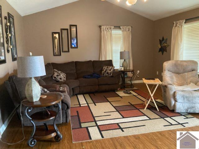 258 Chad Drive, Mayfield, KY 42066 Listing Photo  2