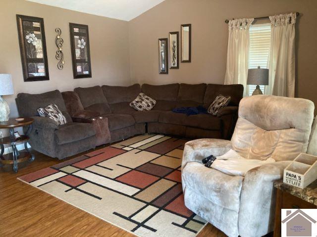 258 Chad Drive, Mayfield, KY 42066 Listing Photo  3