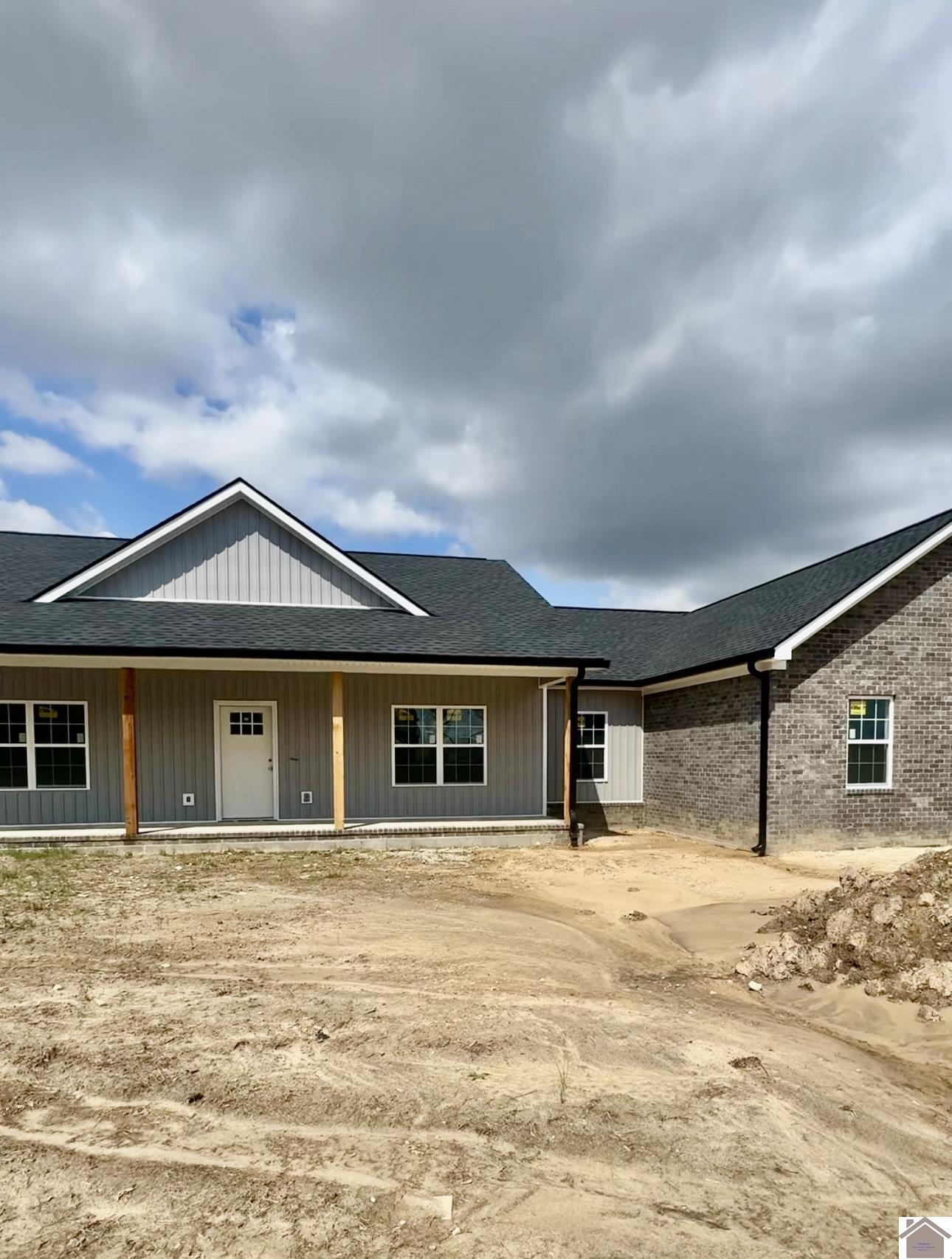 71 Union Circle, Mayfield, KY 42066 Listing Photo  1