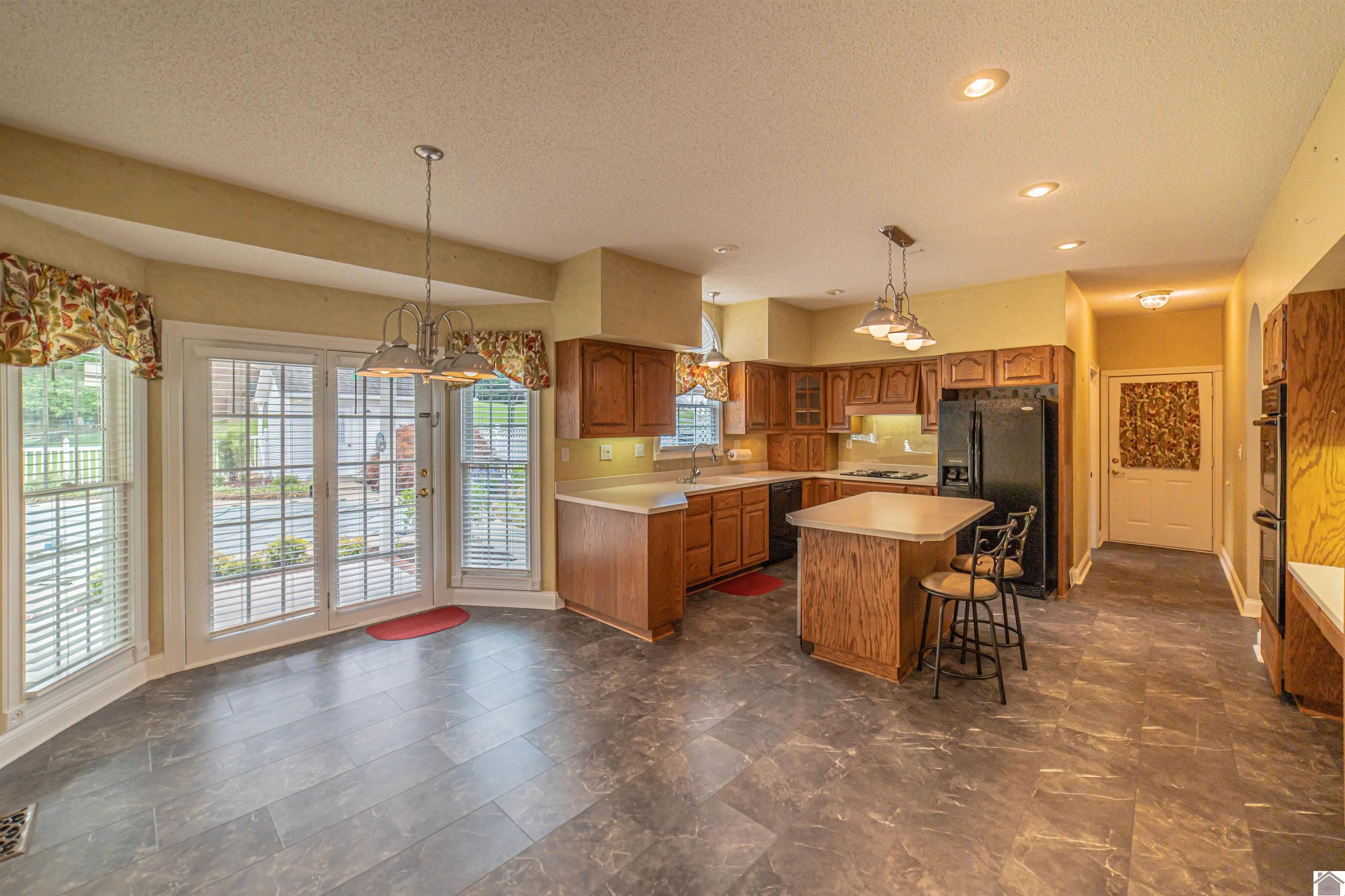 400 Tudor, Paducah, KY 42003 Listing Photo  6