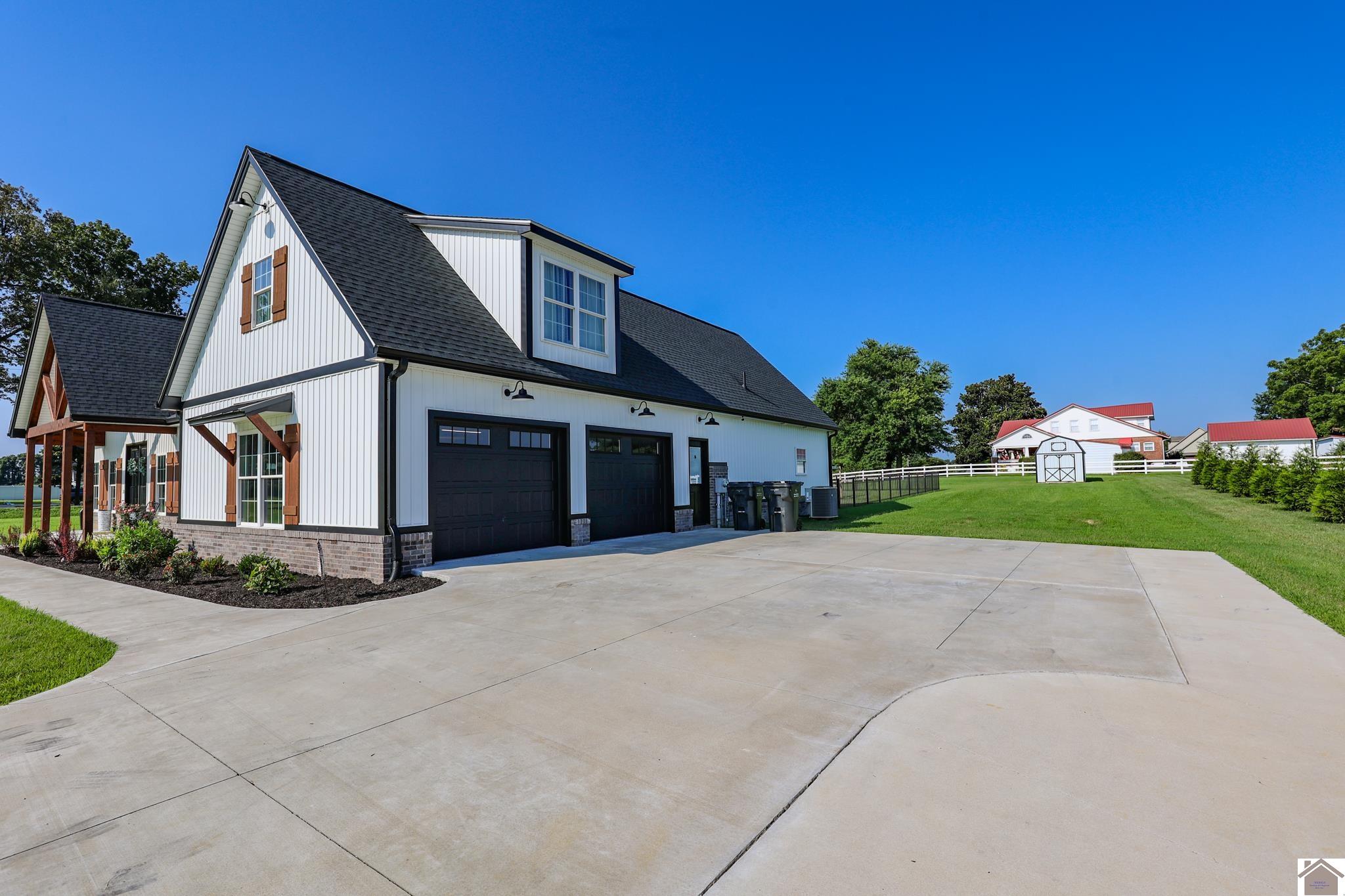 115 Mckenna, Kevil, KY 42053 Listing Photo  4