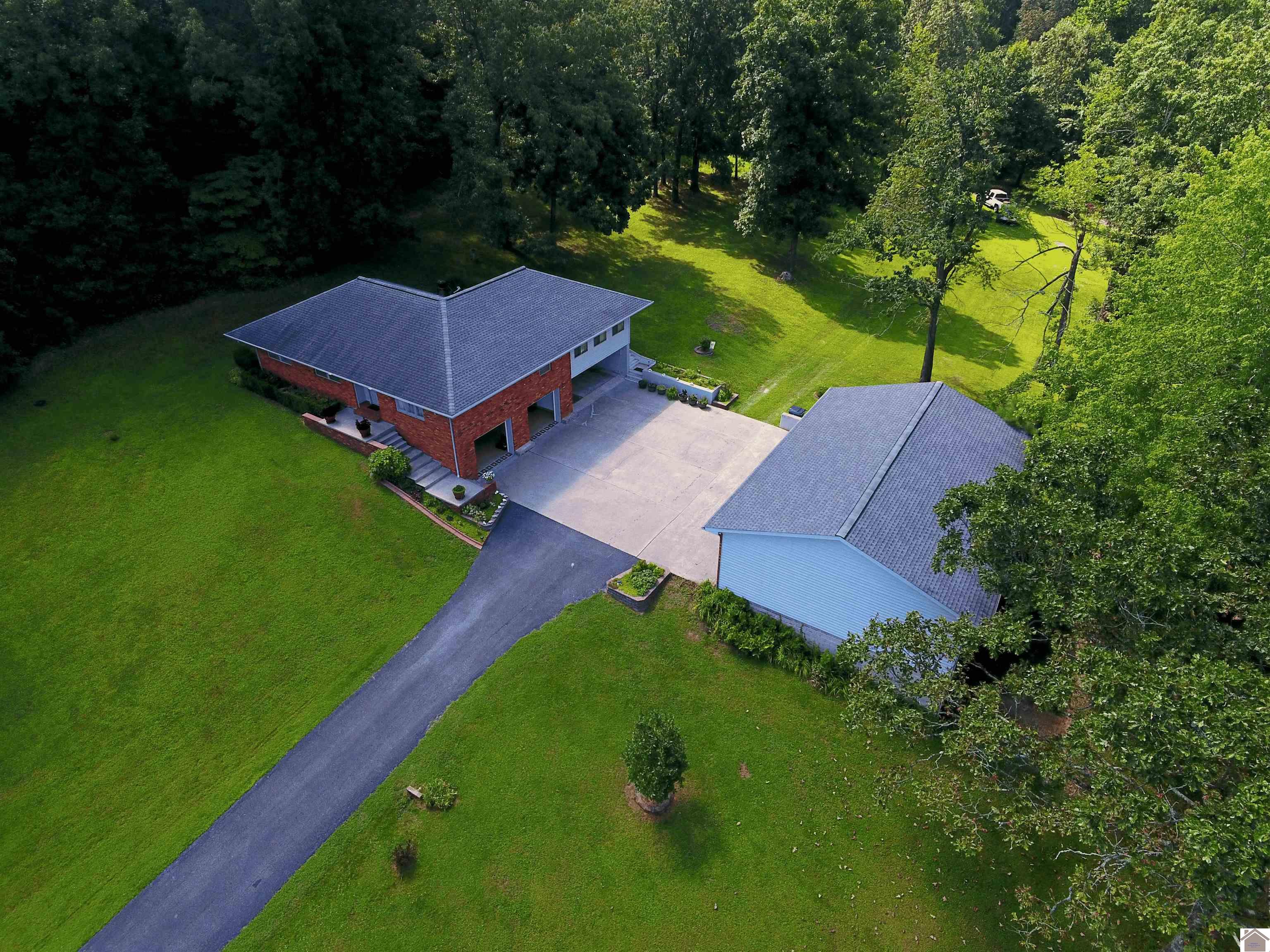 1070 Clarkline, Paducah, KY 42003 Listing Photo  2