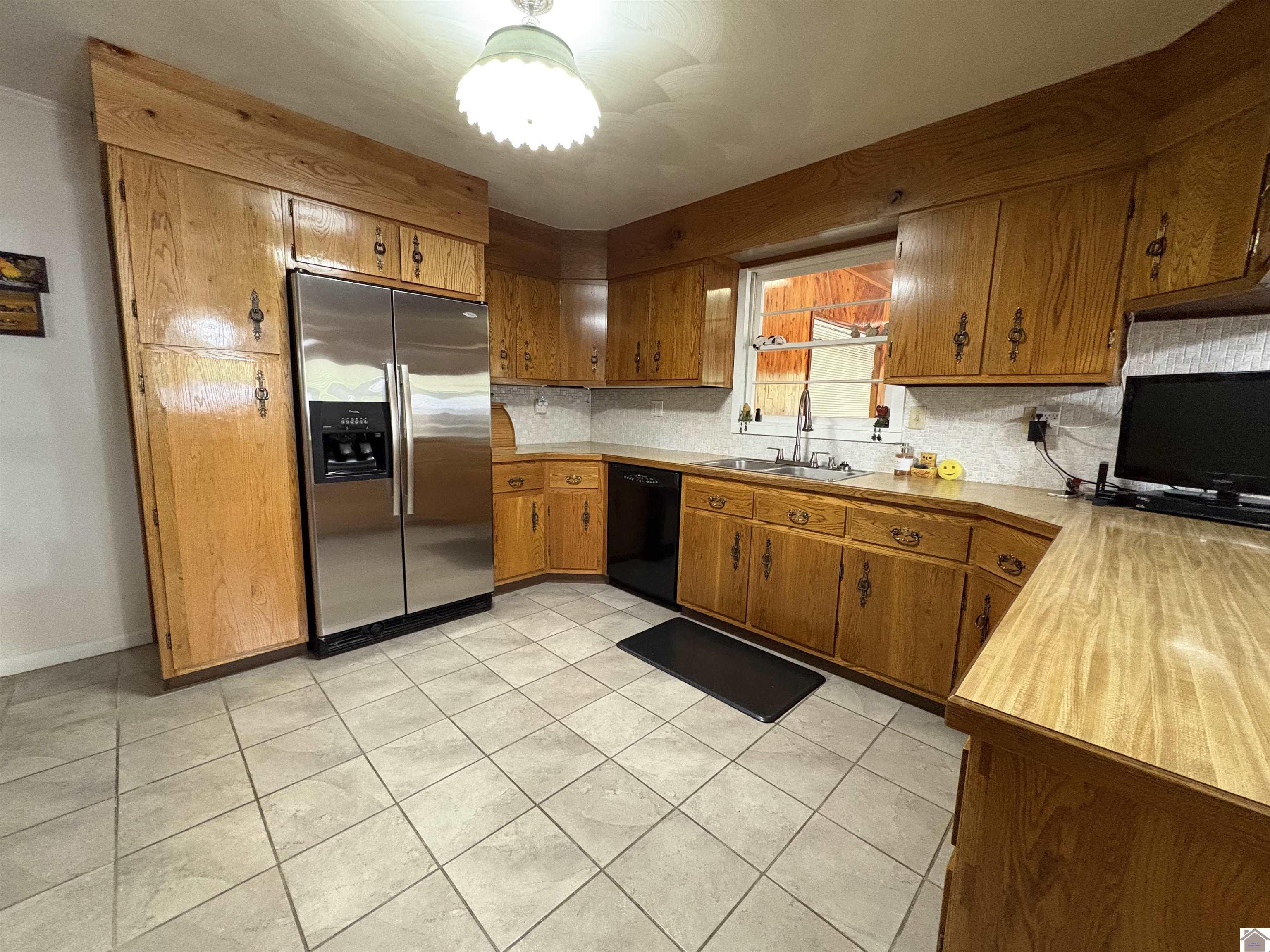 1070 Clarkline, Paducah, KY 42003 Listing Photo  6