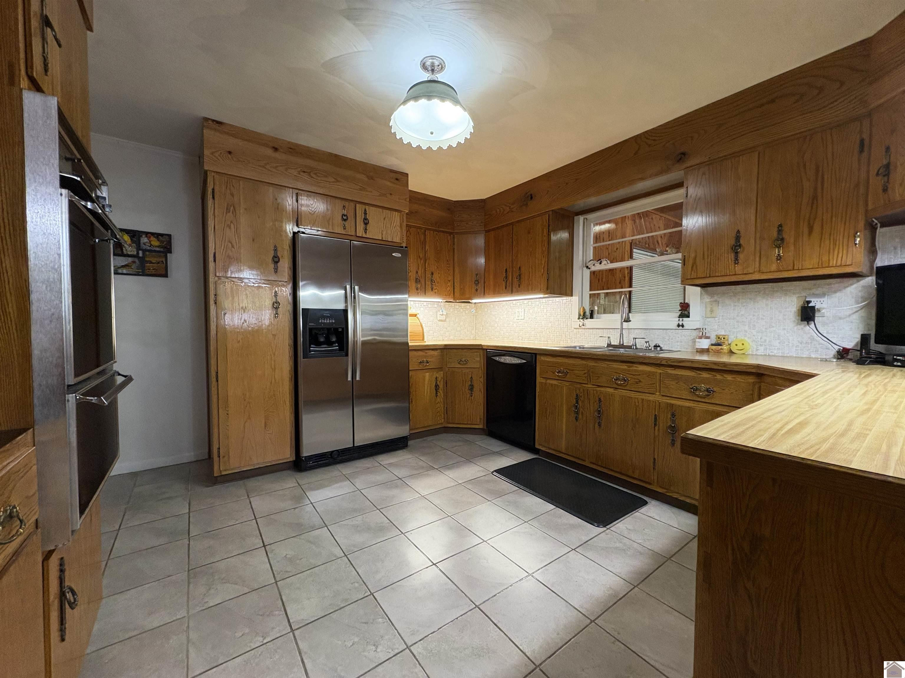 1070 Clarkline, Paducah, KY 42003 Listing Photo  9