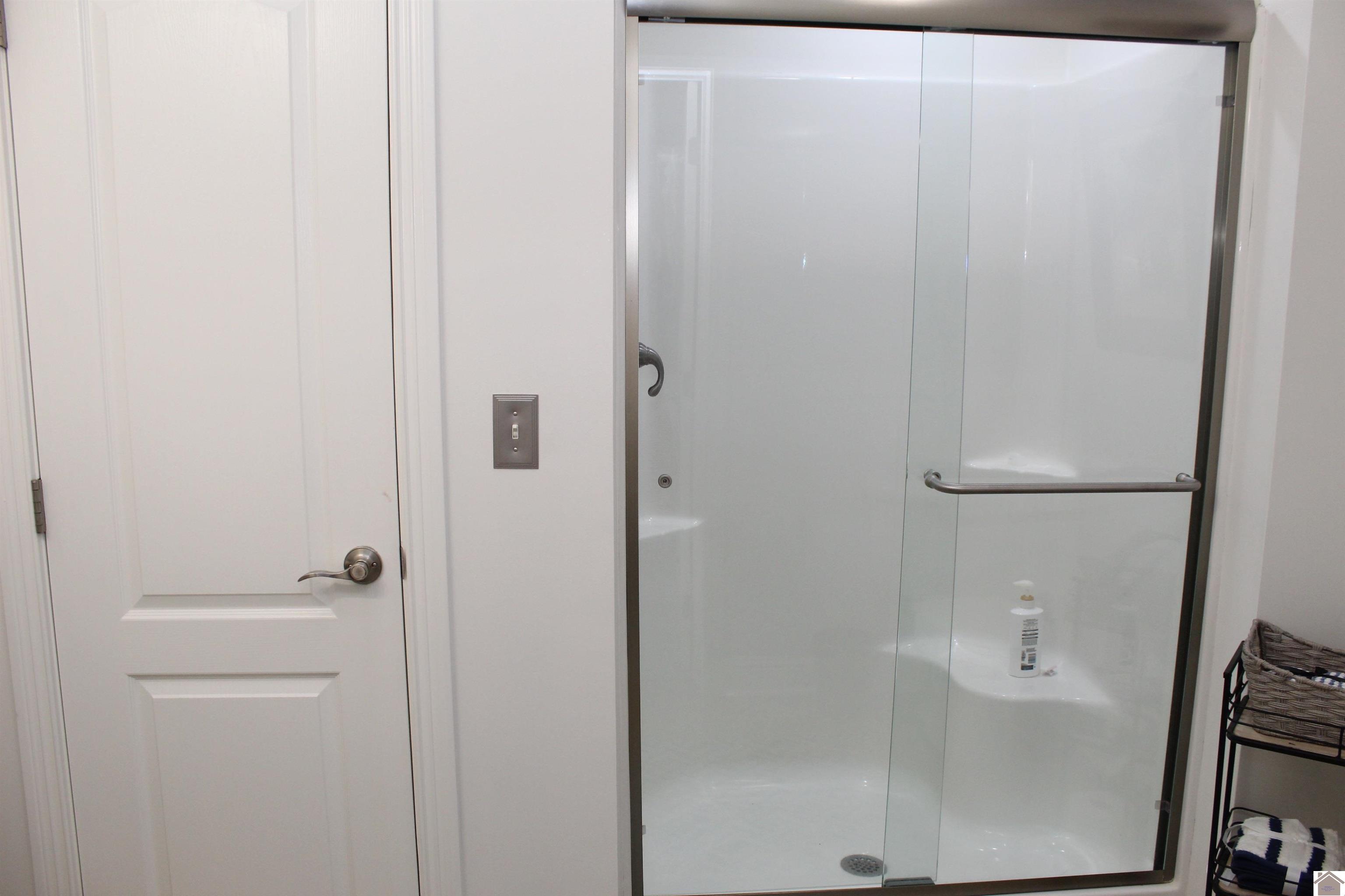 280 Cascade Drive, Paducah, KY 42003 Listing Photo  36