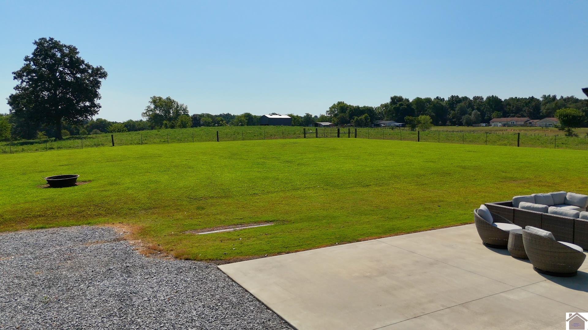 200 Usher Road, Mayfield, KY 42066 Listing Photo  2