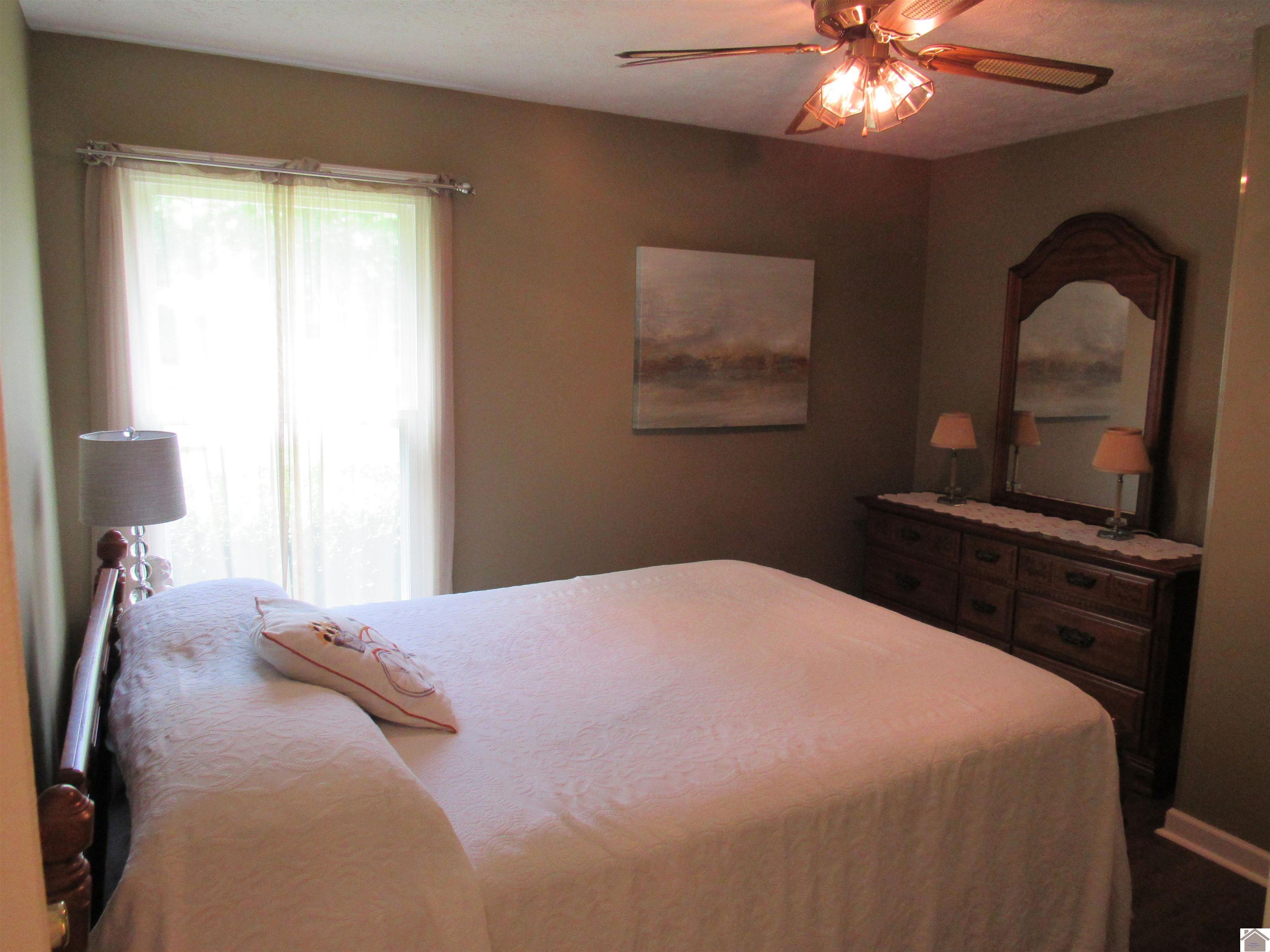 240 Lansing Ave, Paducah, KY 42003 Listing Photo  20