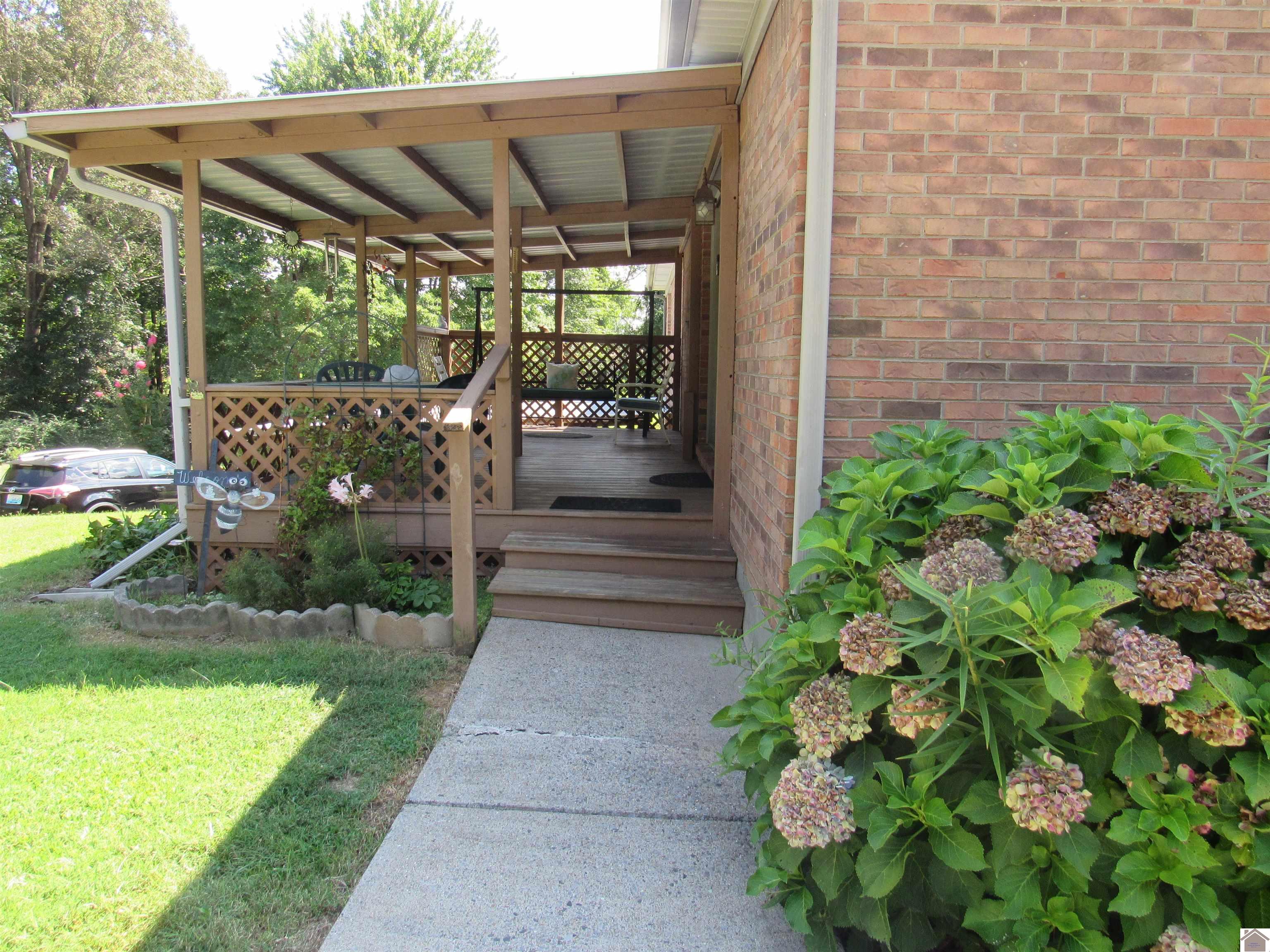 240 Lansing Ave, Paducah, KY 42003 Listing Photo  29
