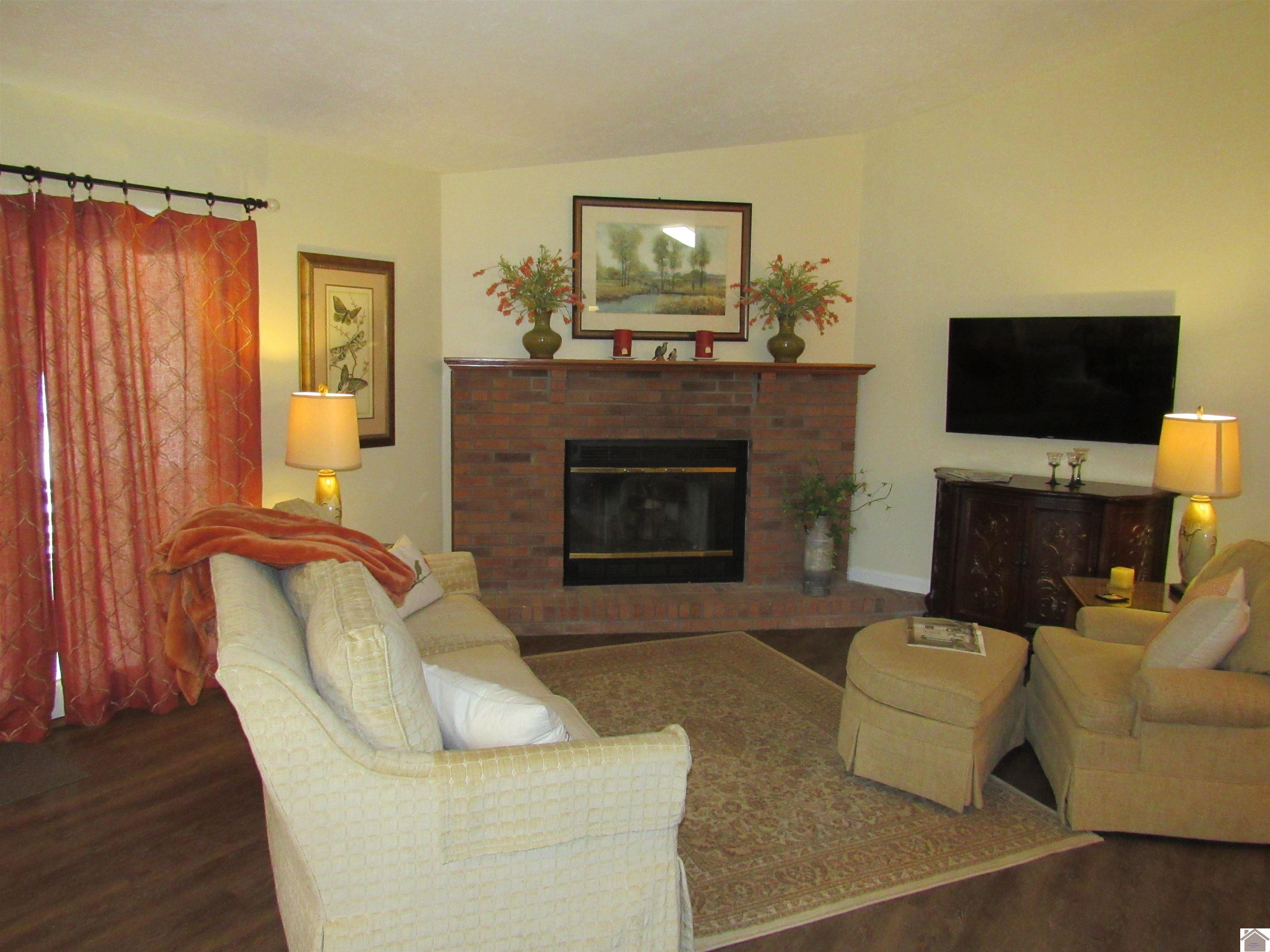 240 Lansing Ave, Paducah, KY 42003 Listing Photo  5