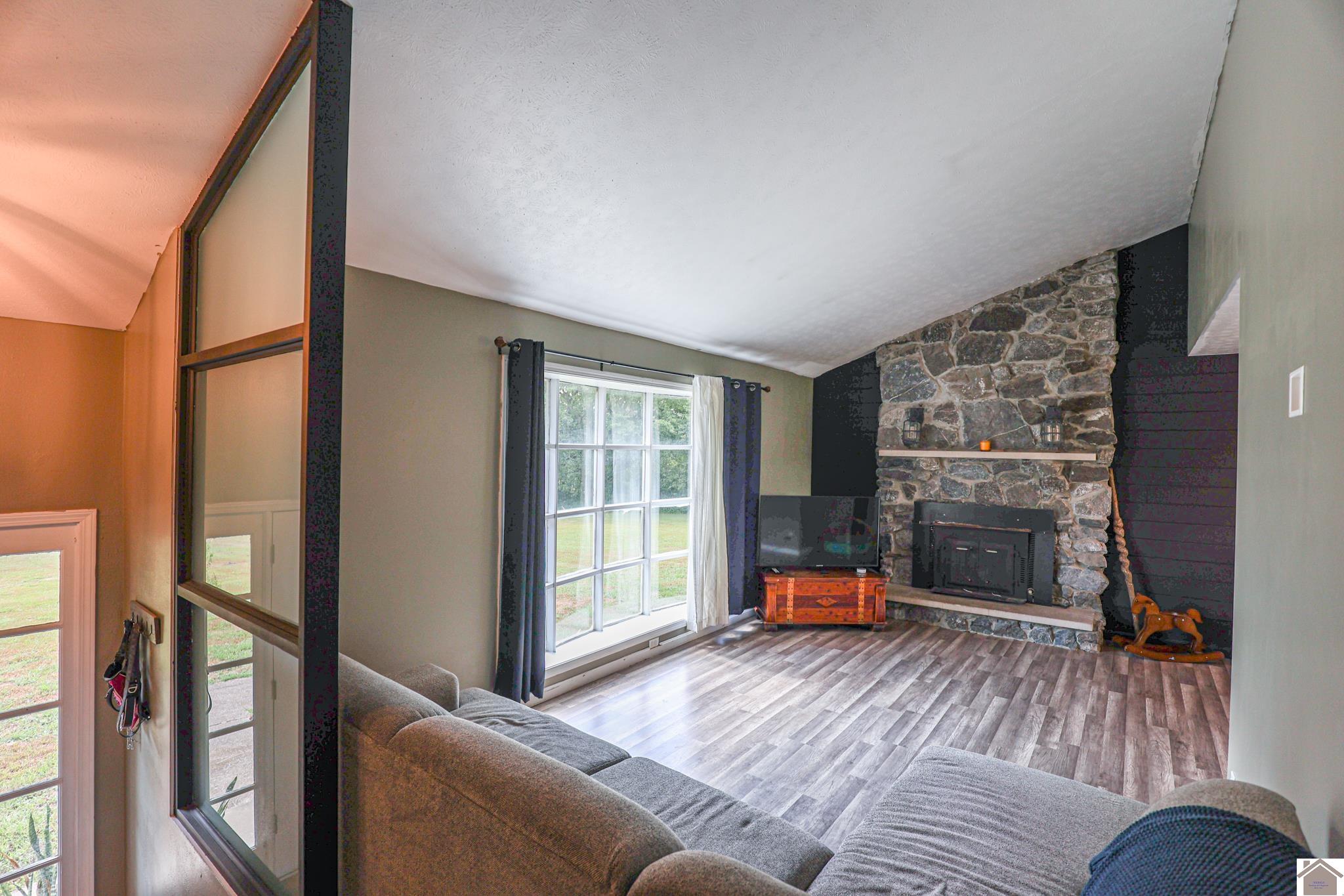 3915 Hobbs Road, Kevil, KY 42053 Listing Photo  6