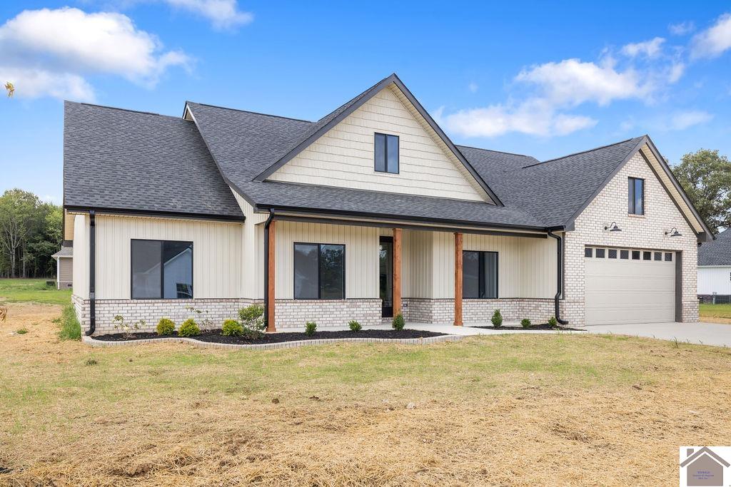 201 Ayly Estates Drive, Mayfield, KY 42066 Listing Photo  3