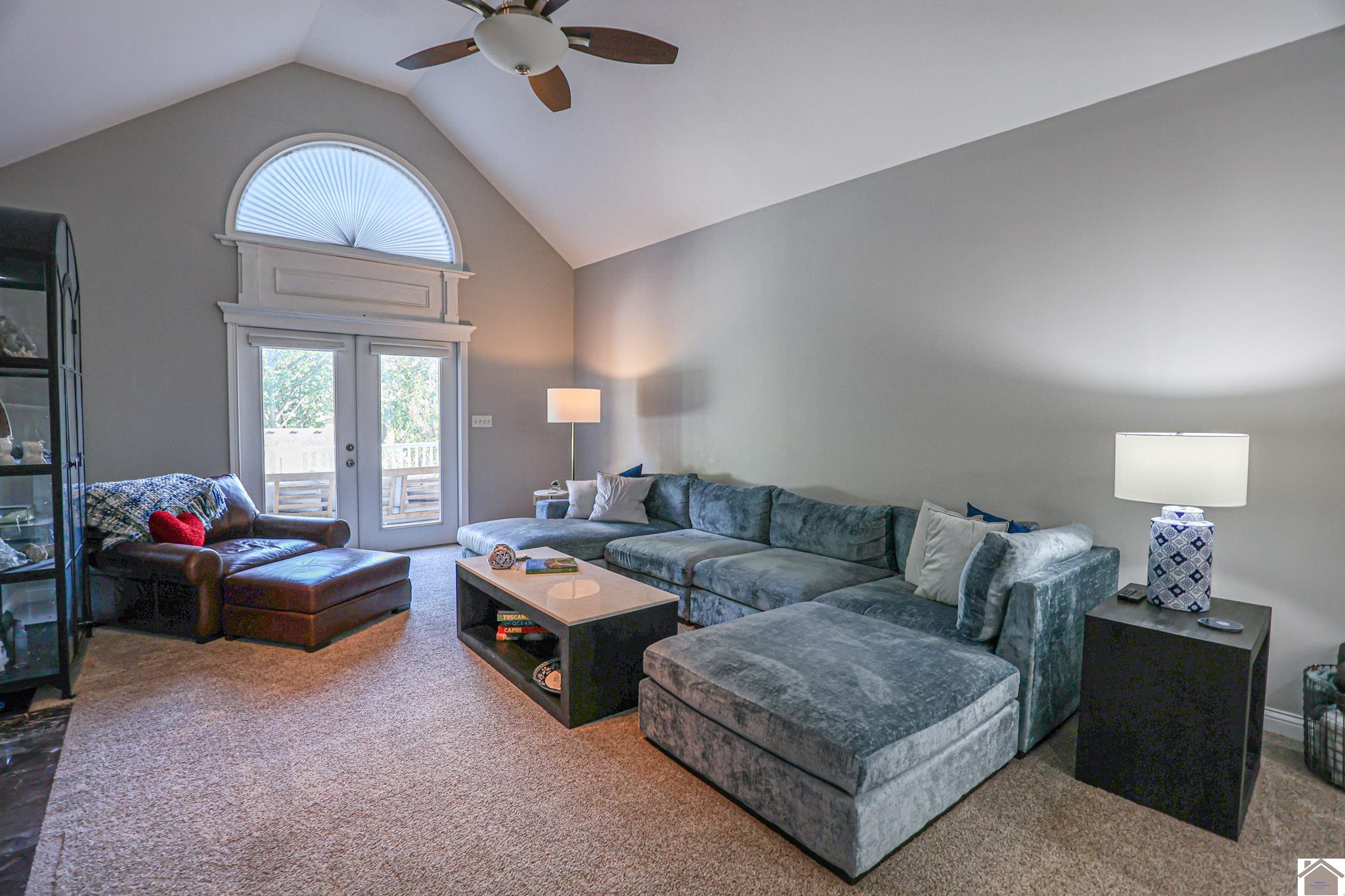 1067 Lakeview Drive, Paducah, KY 42003 Listing Photo  22