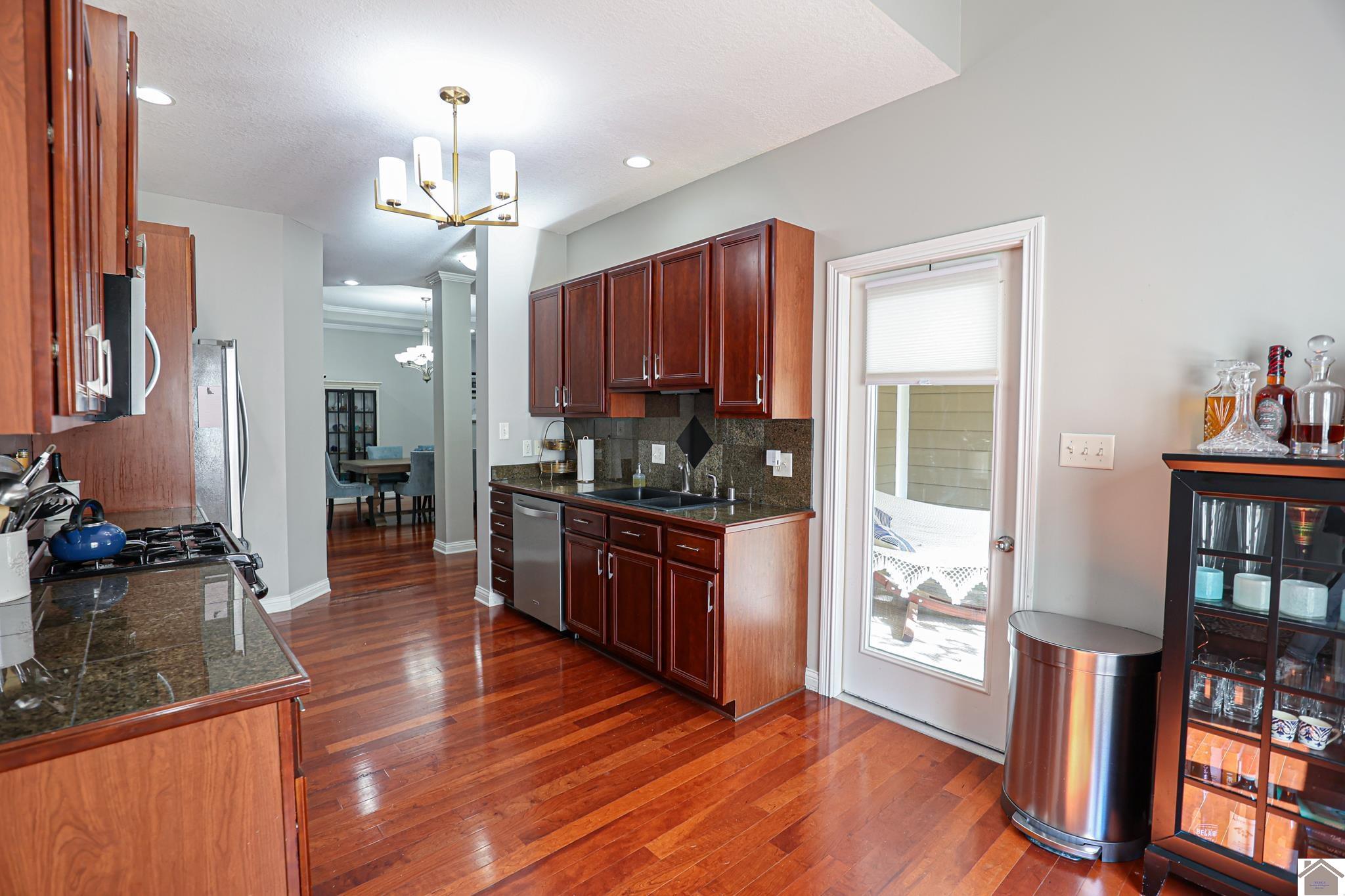 1067 Lakeview Drive, Paducah, KY 42003 Listing Photo  28