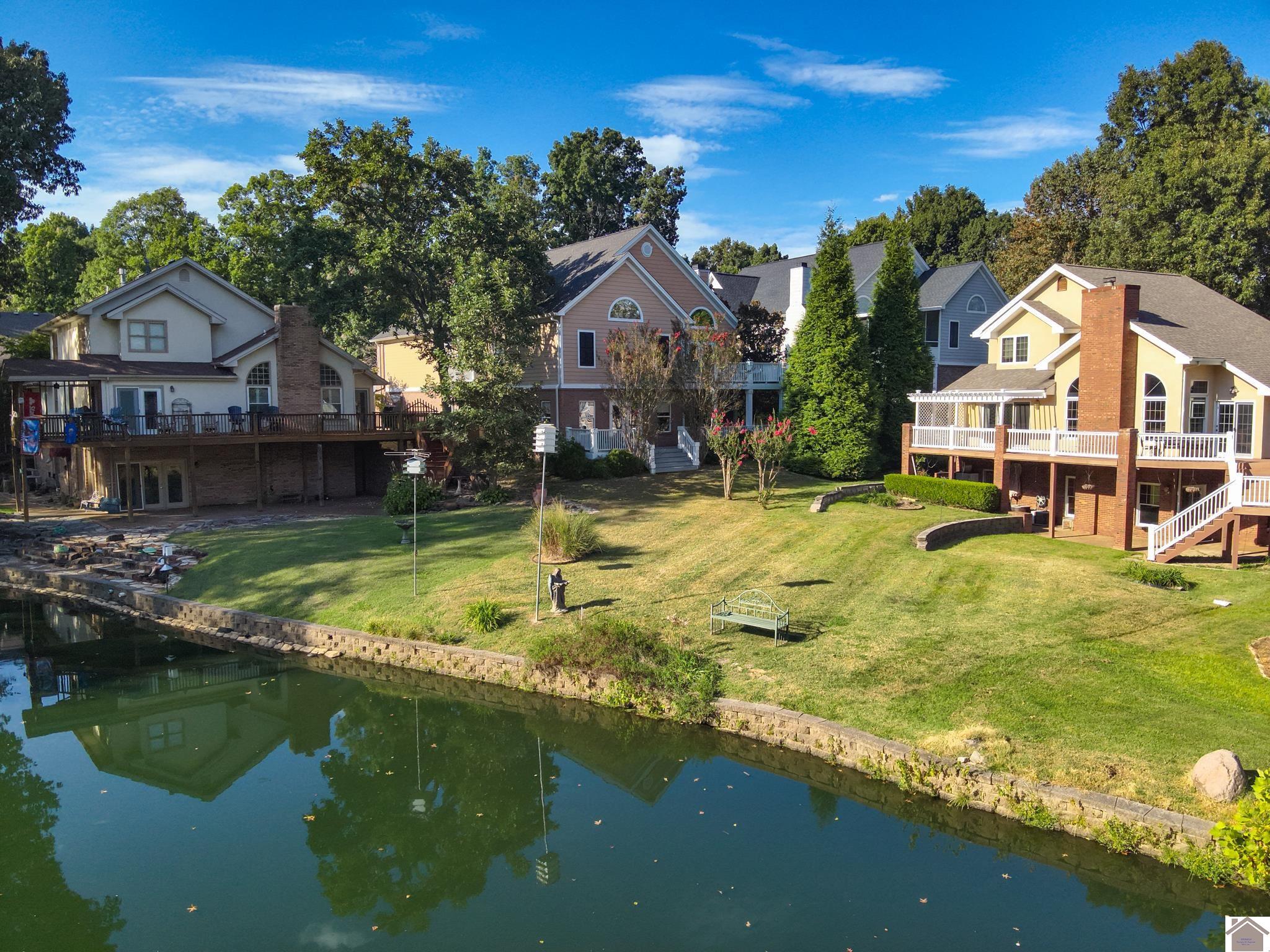 1067 Lakeview Drive, Paducah, KY 42003 Listing Photo  6