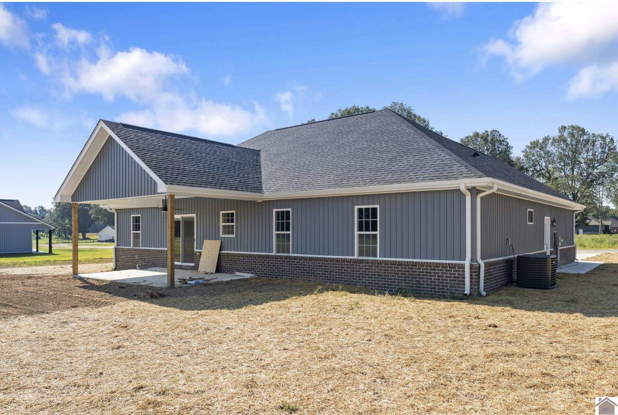 99 Union Drive, Mayfield, KY 42066 Listing Photo  2