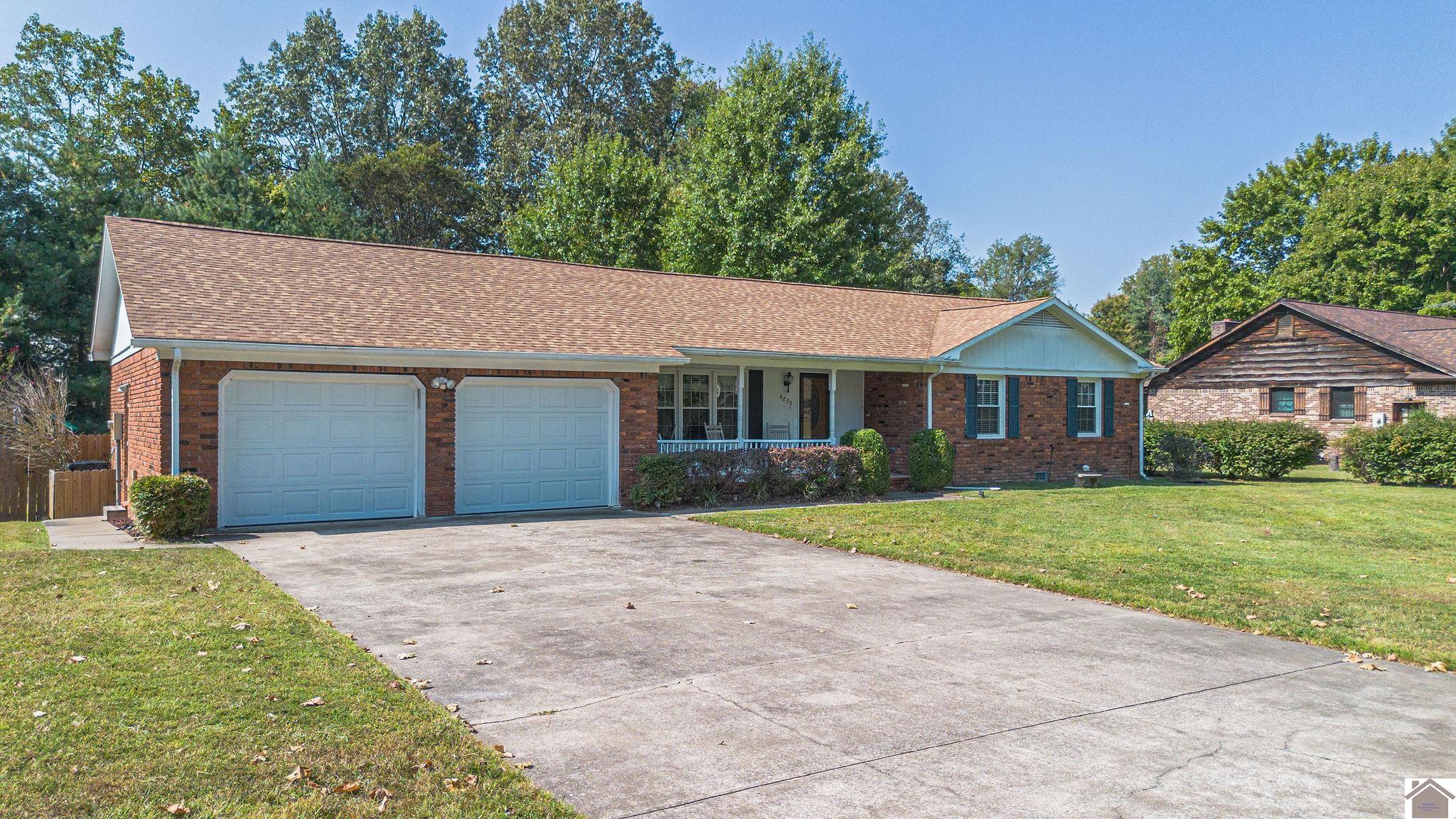6230 Connie Sue Avenue, Paducah, KY 42001 Listing Photo  2