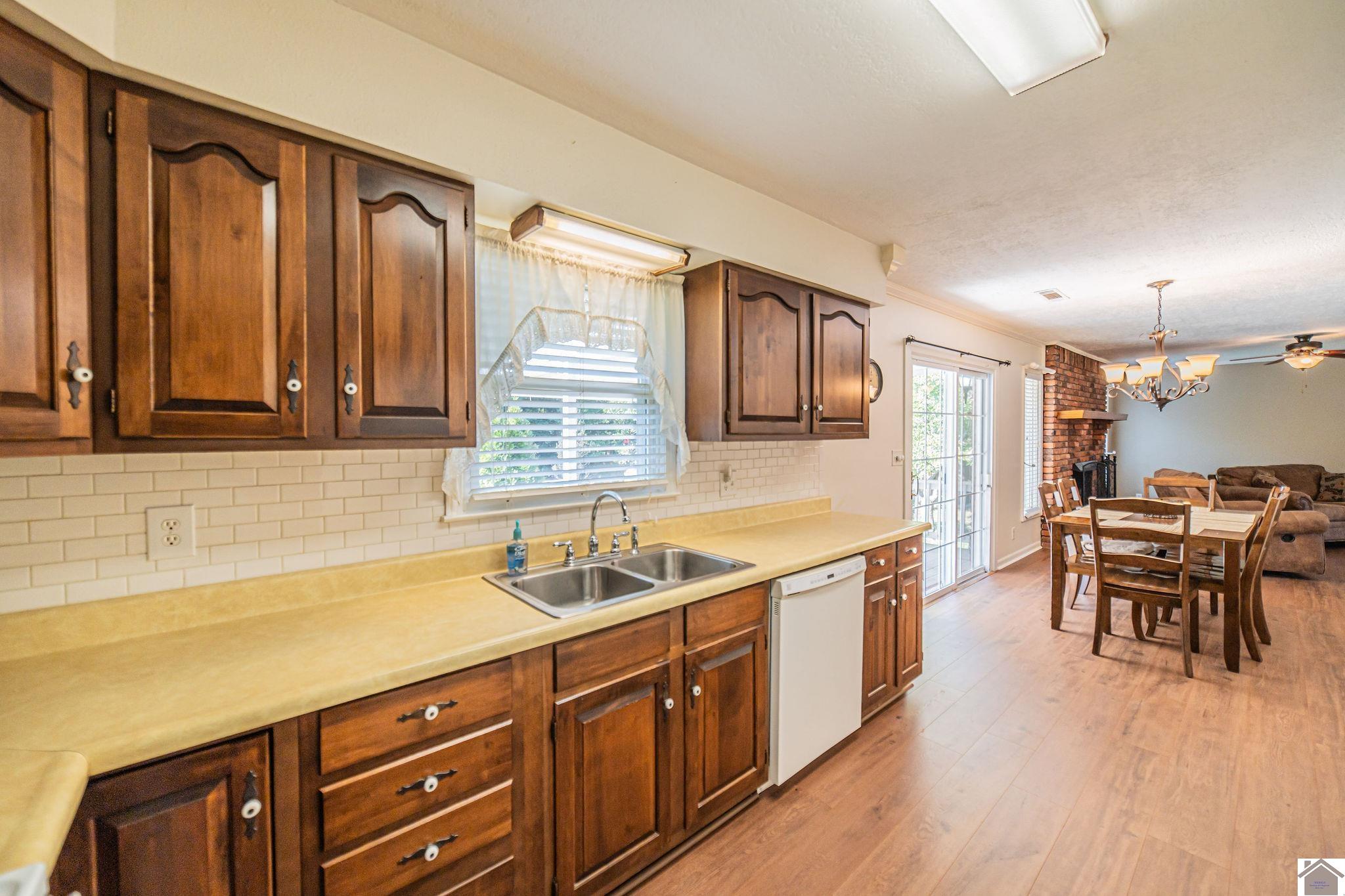 6230 Connie Sue Avenue, Paducah, KY 42001 Listing Photo  15