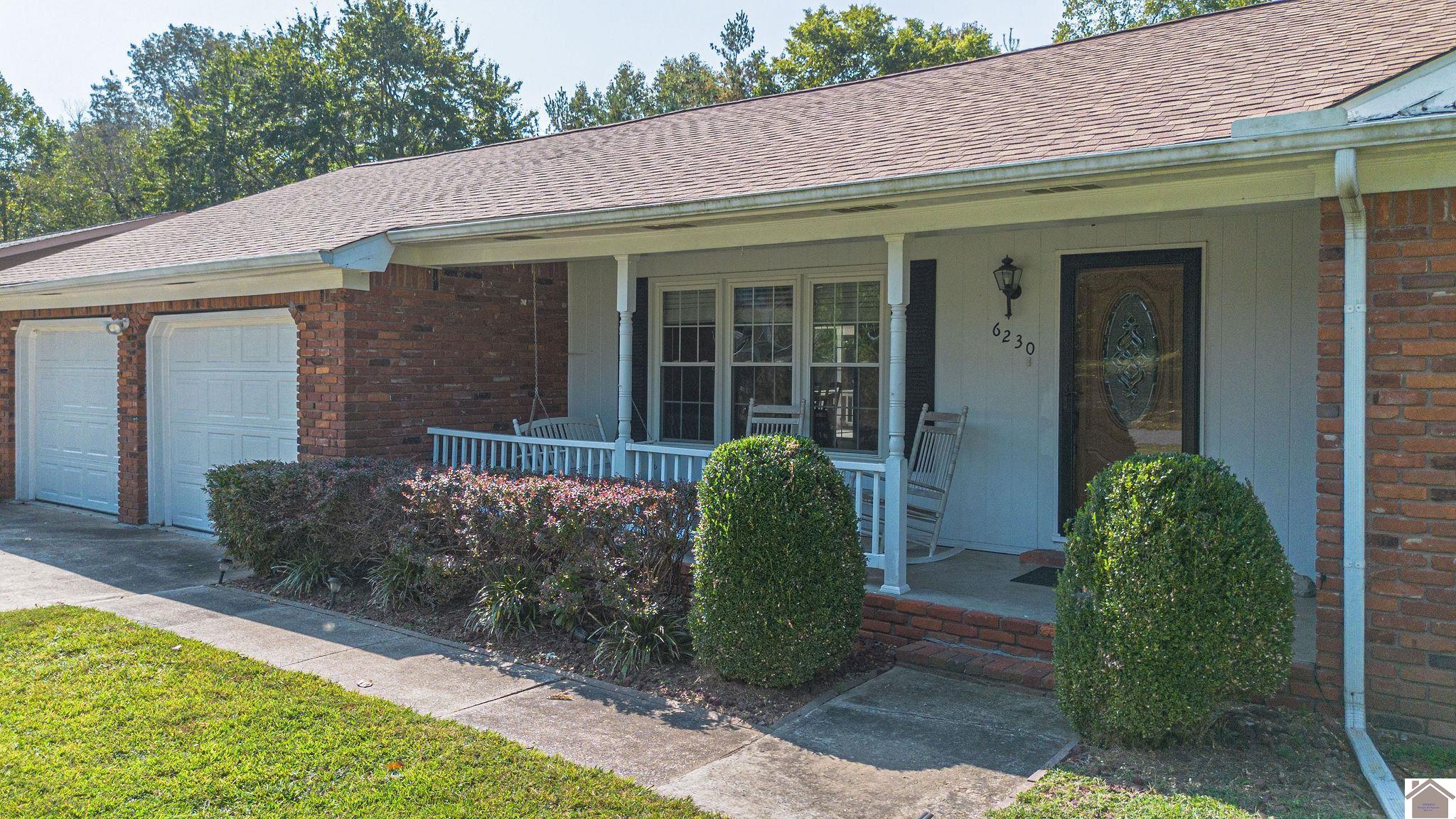 6230 Connie Sue Avenue, Paducah, KY 42001 Listing Photo  3