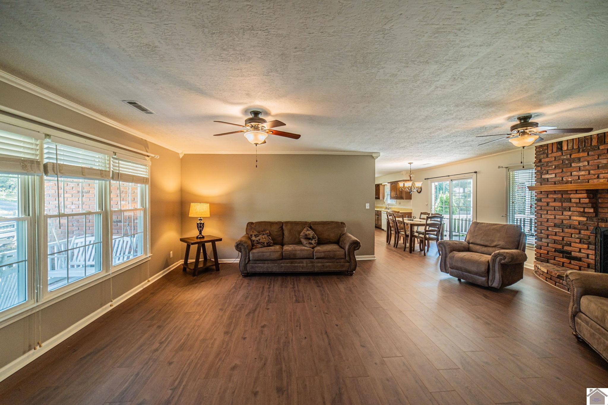 6230 Connie Sue Avenue, Paducah, KY 42001 Listing Photo  6