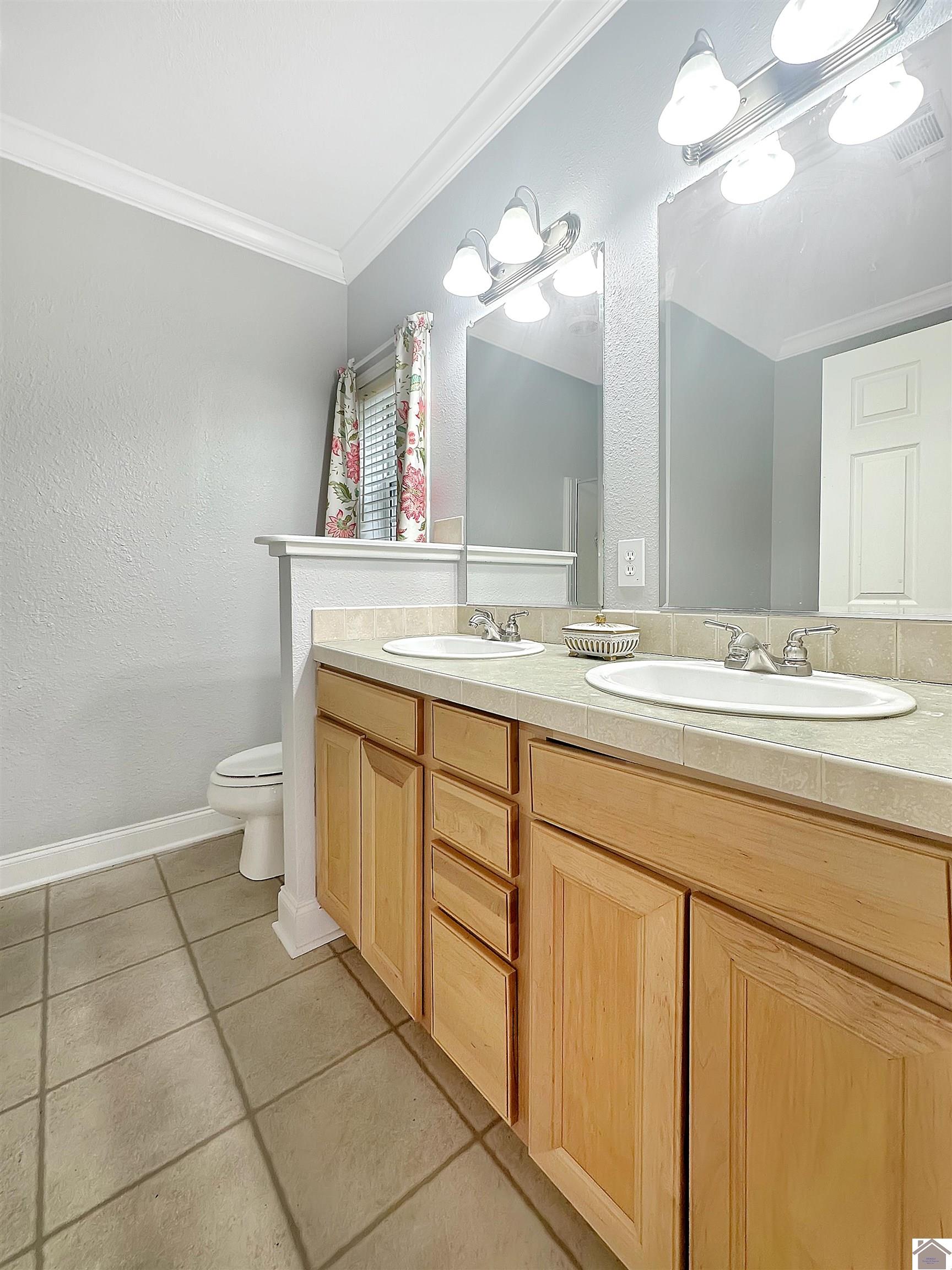 208 Goose Creek Dr, Cadiz, KY 42211 Listing Photo  15
