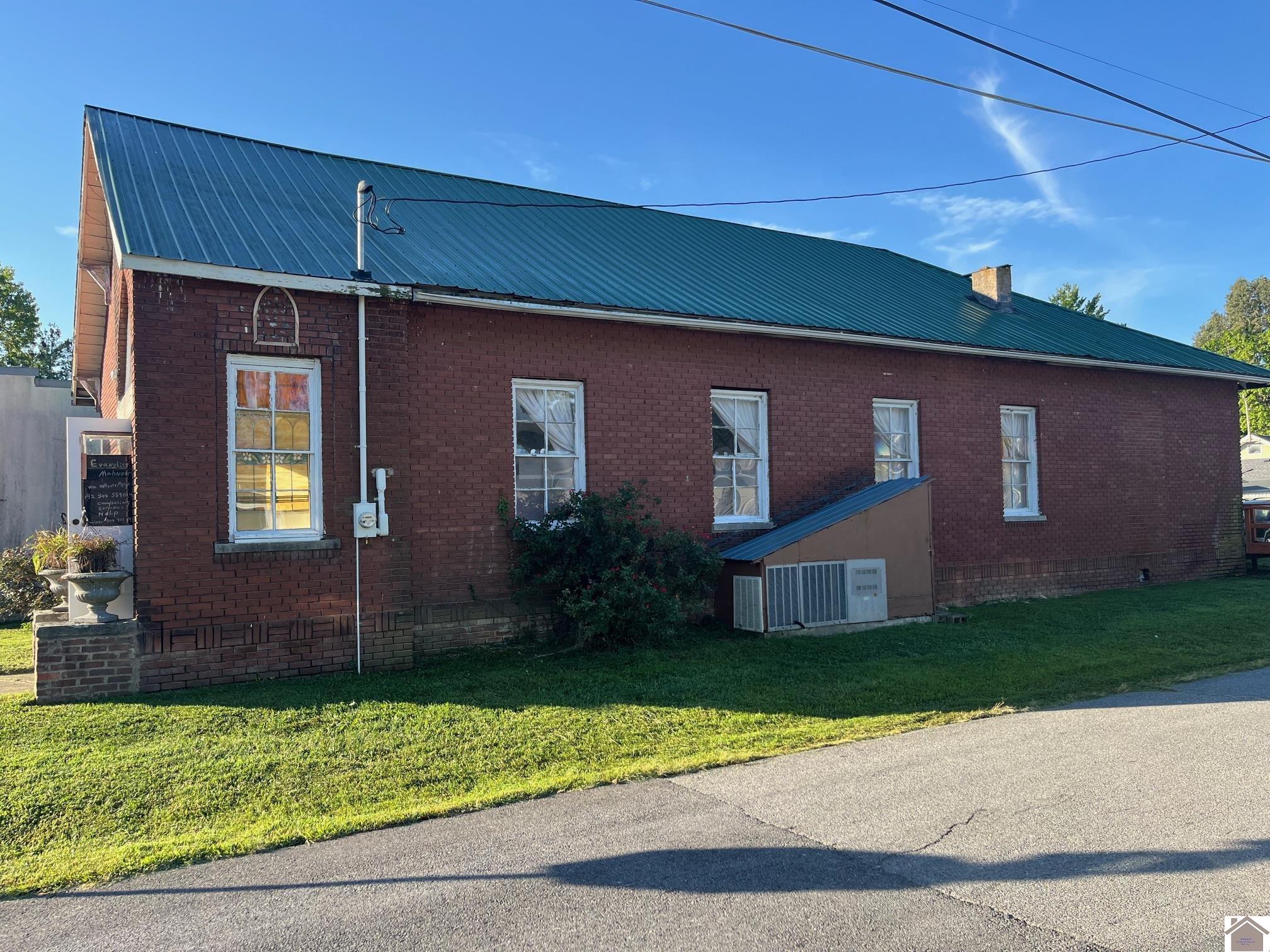 1901 Bridge Street, Paducah, KY 42003 Listing Photo  3