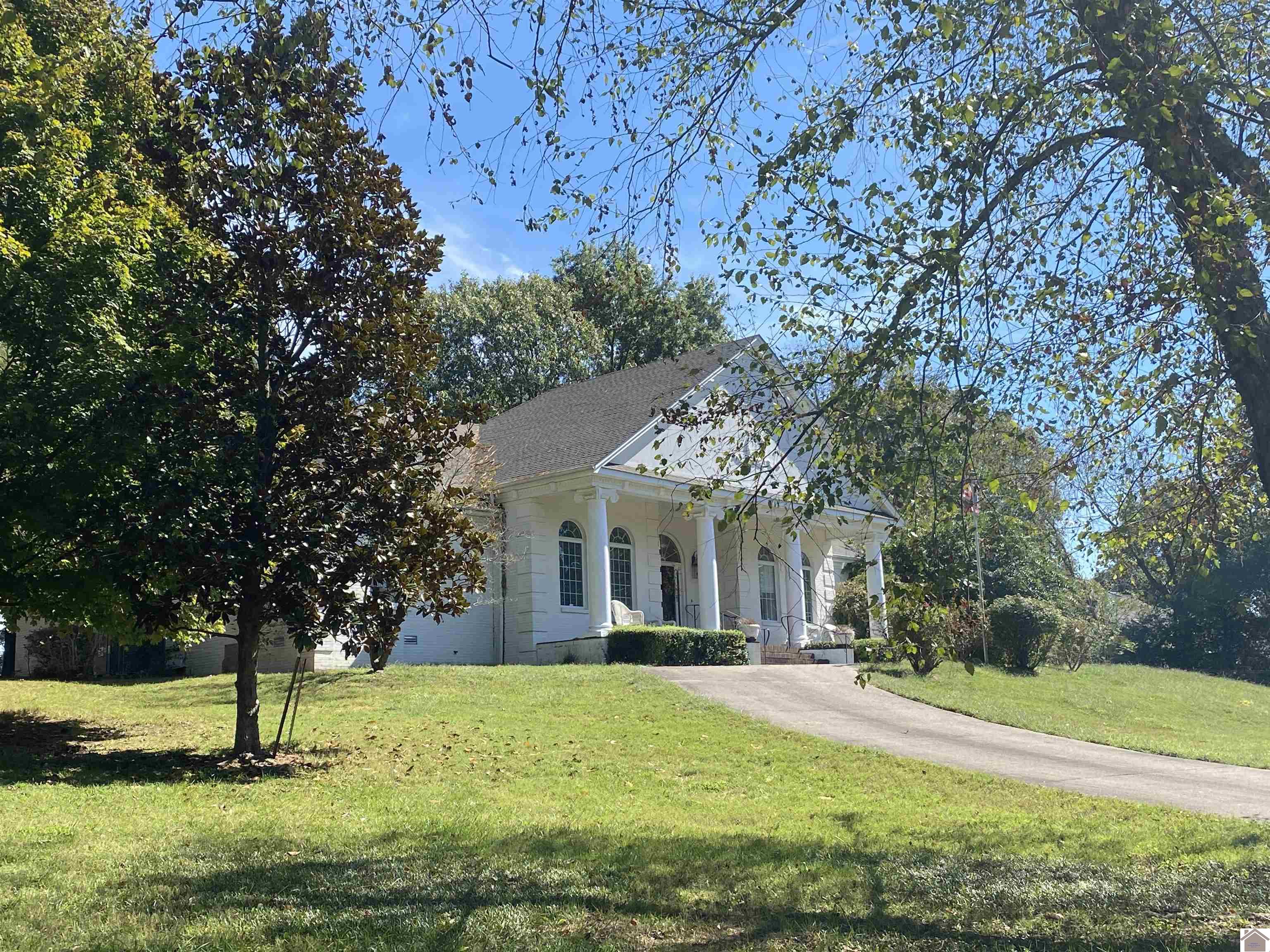 116 Arbor Crest Dr, Mayfield, KY 42066 Listing Photo  3