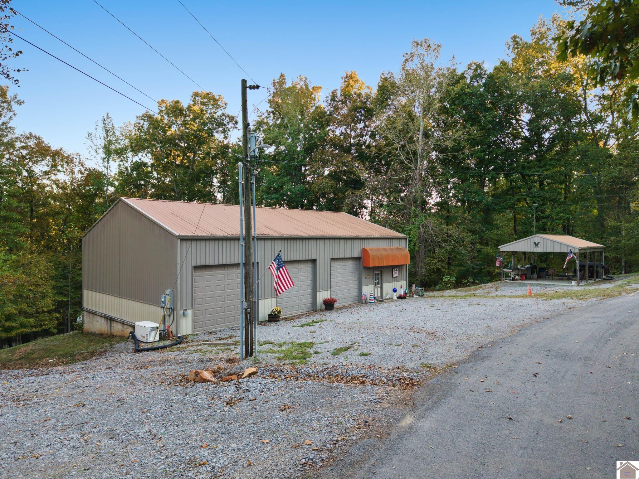 698 Walnut Drive, Cadiz, KY 42211 Listing Photo  2