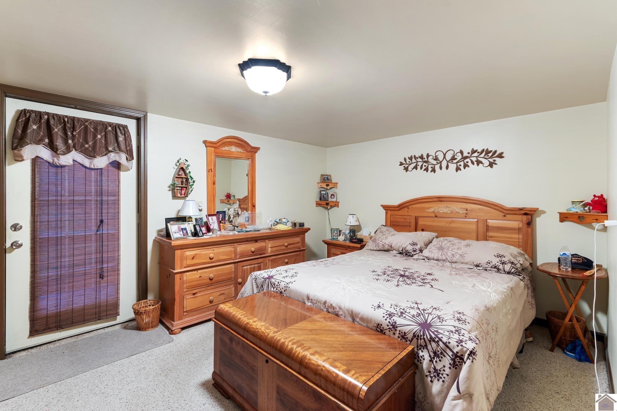 698 Walnut Drive, Cadiz, KY 42211 Listing Photo  11