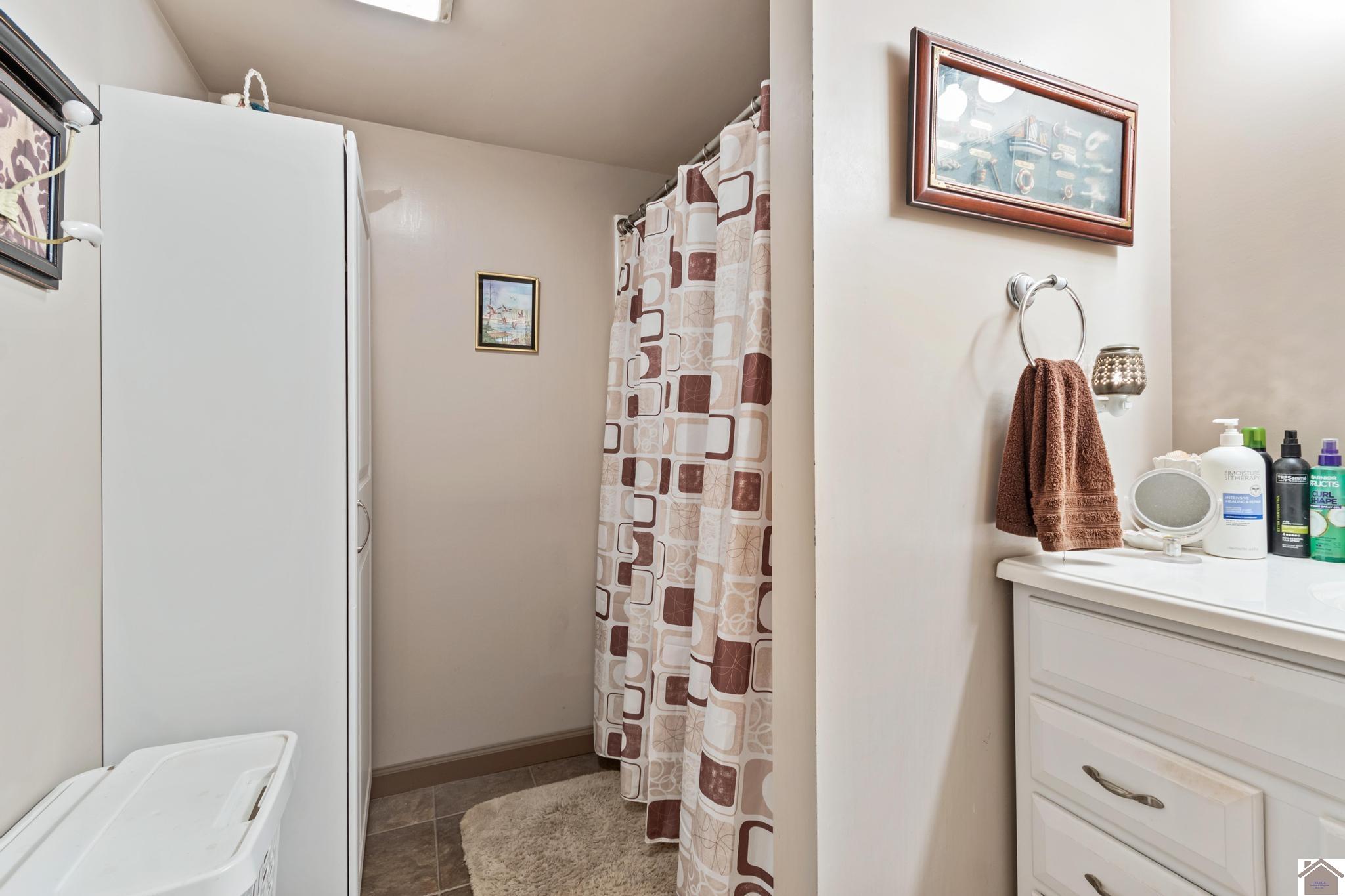 698 Walnut Drive, Cadiz, KY 42211 Listing Photo  15