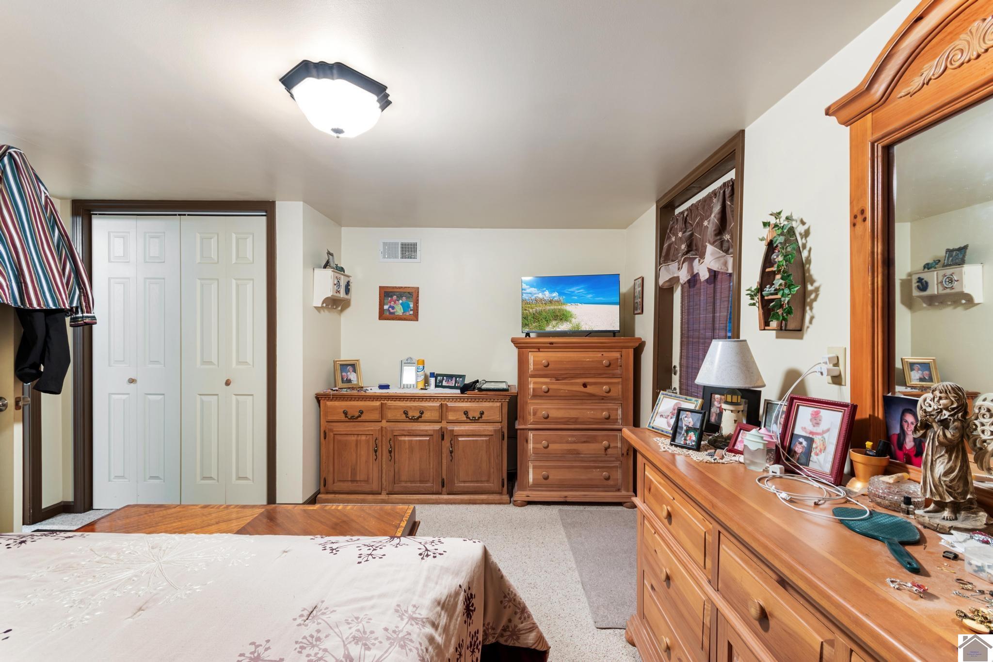 698 Walnut Drive, Cadiz, KY 42211 Listing Photo  9