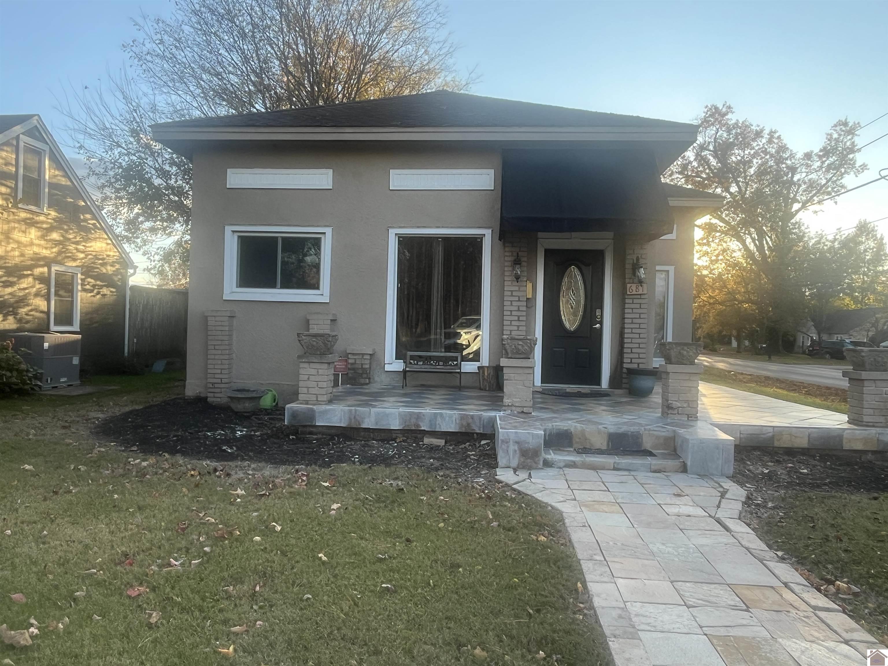 681 W Jefferson Street, Paducah, KY 42001 Listing Photo  2