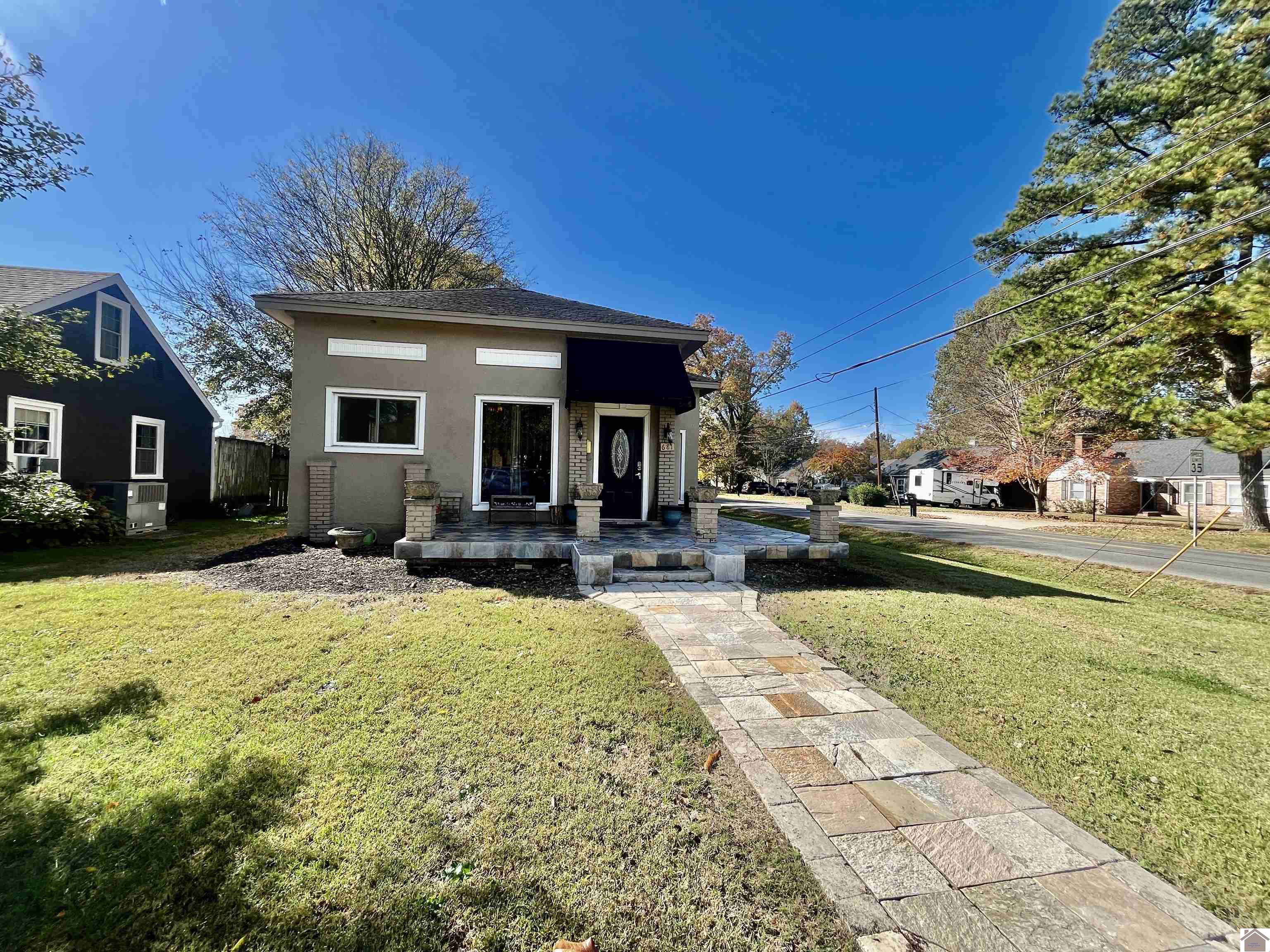 681 W Jefferson Street, Paducah, KY 42001 Listing Photo  3