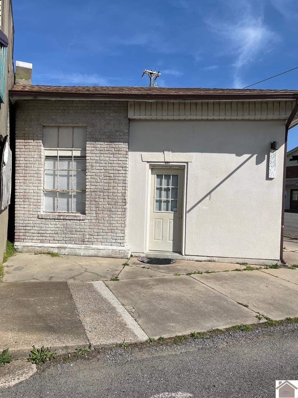301 Main Street, Hazel, KY 42049 Listing Photo  2