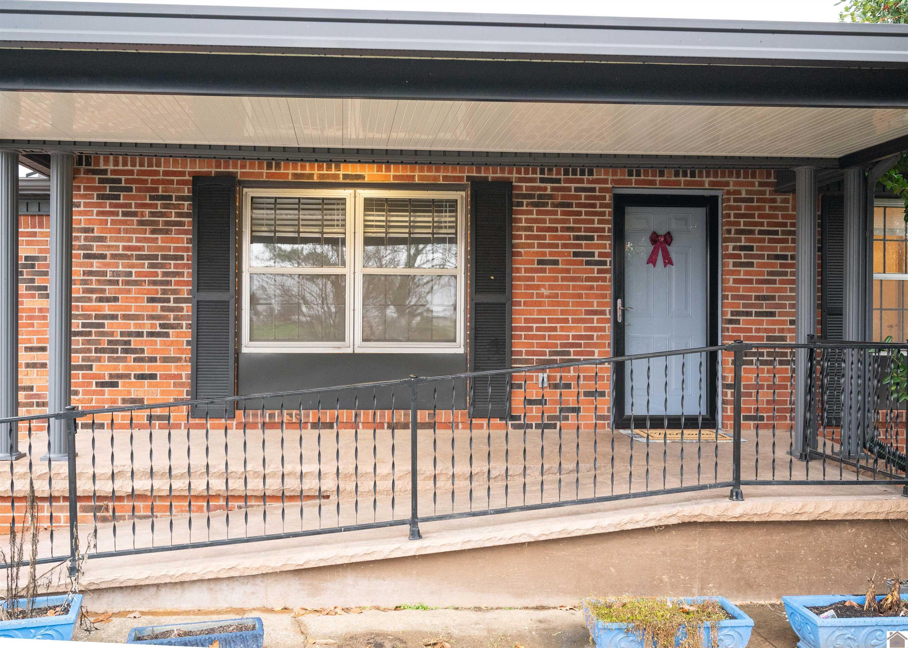 210 Irvin Cobb, Murray, KY 42071 Listing Photo  3