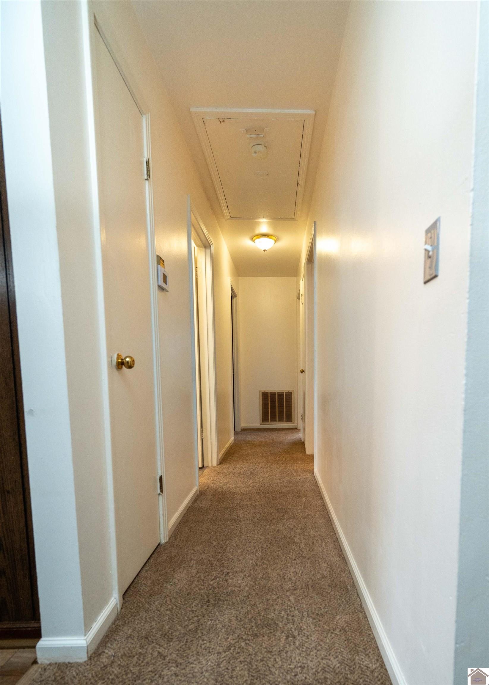 210 Irvin Cobb, Murray, KY 42071 Listing Photo  10