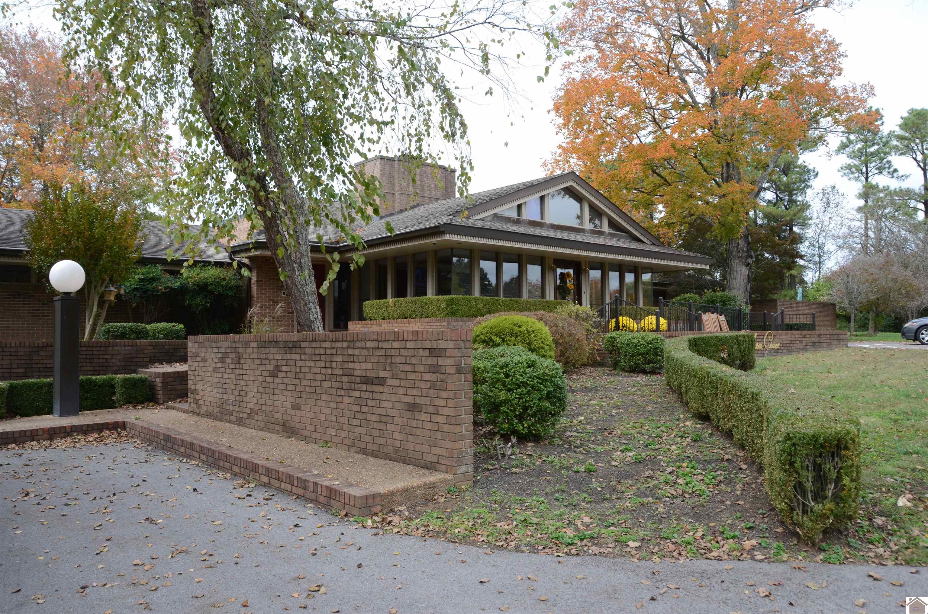 549 Robertson Road South, Murray, KY 42071 Listing Photo  2