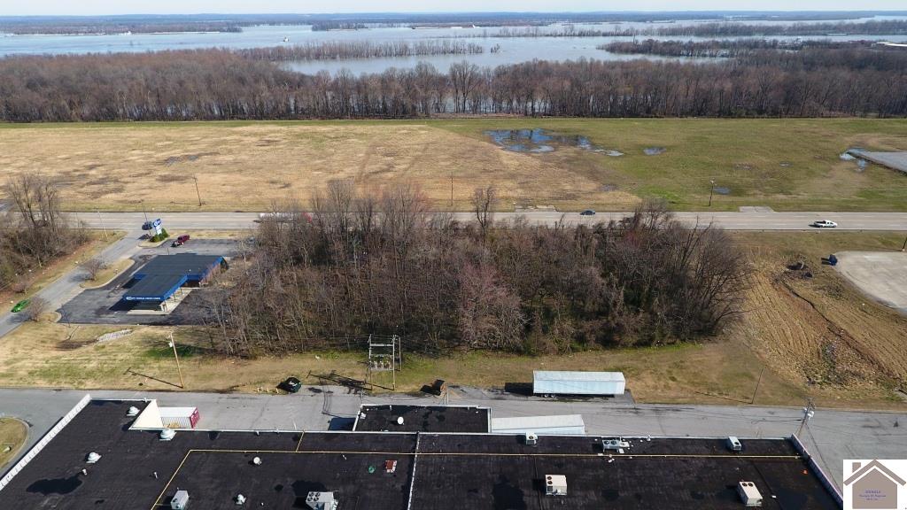 3201 Wayne Sullivan Drive, Paducah, KY 42001 Listing Photo  15