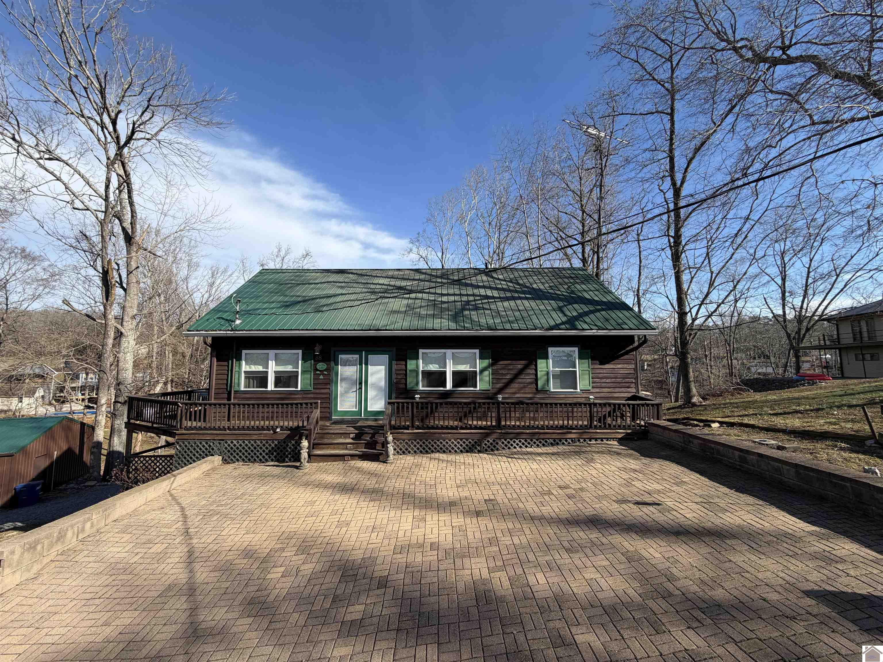 88 S Lakeshore, Cadiz, KY 42211 Listing Photo  1