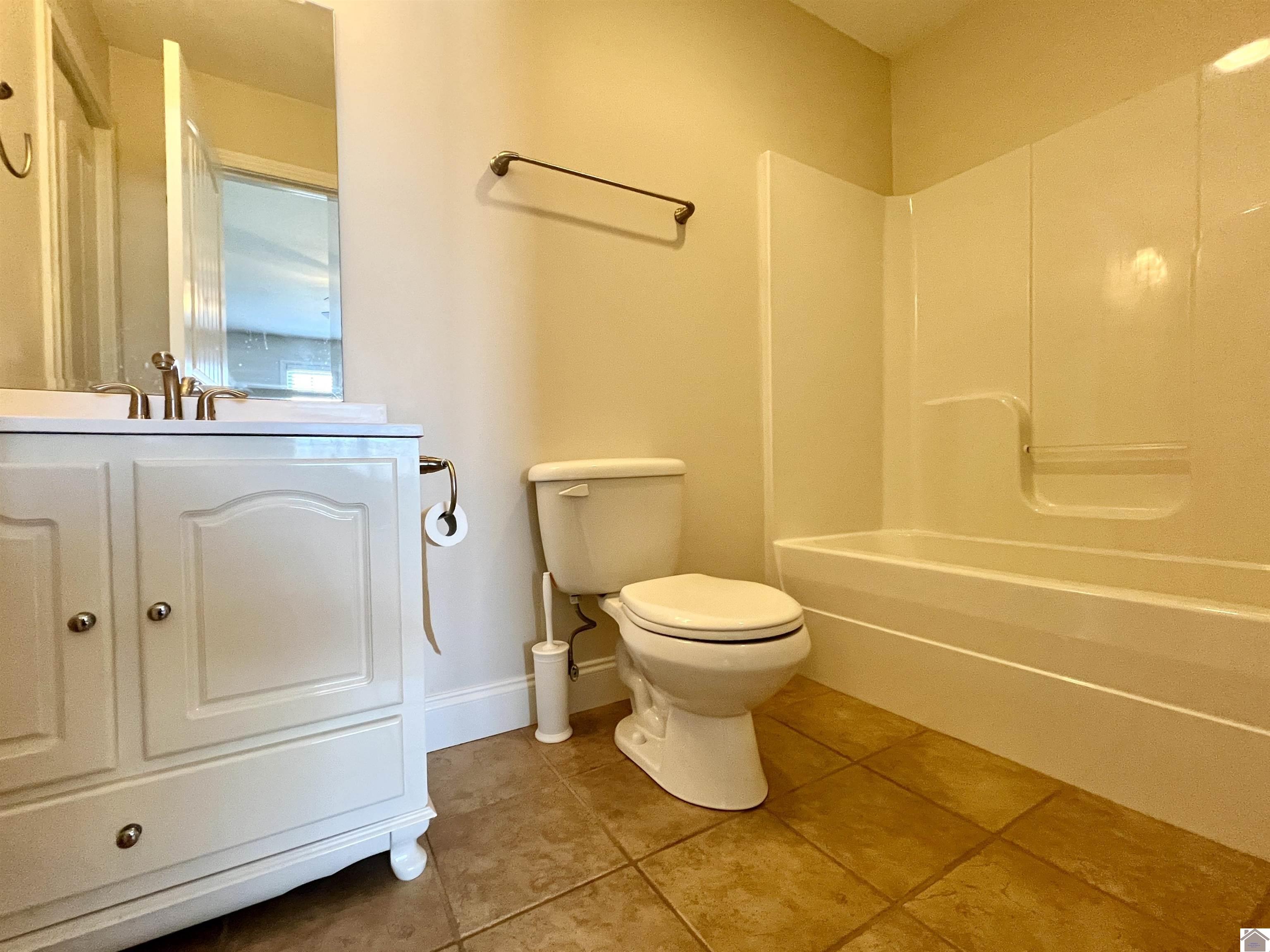 145 Christin Cove, Paducah, KY 42001 Listing Photo  20