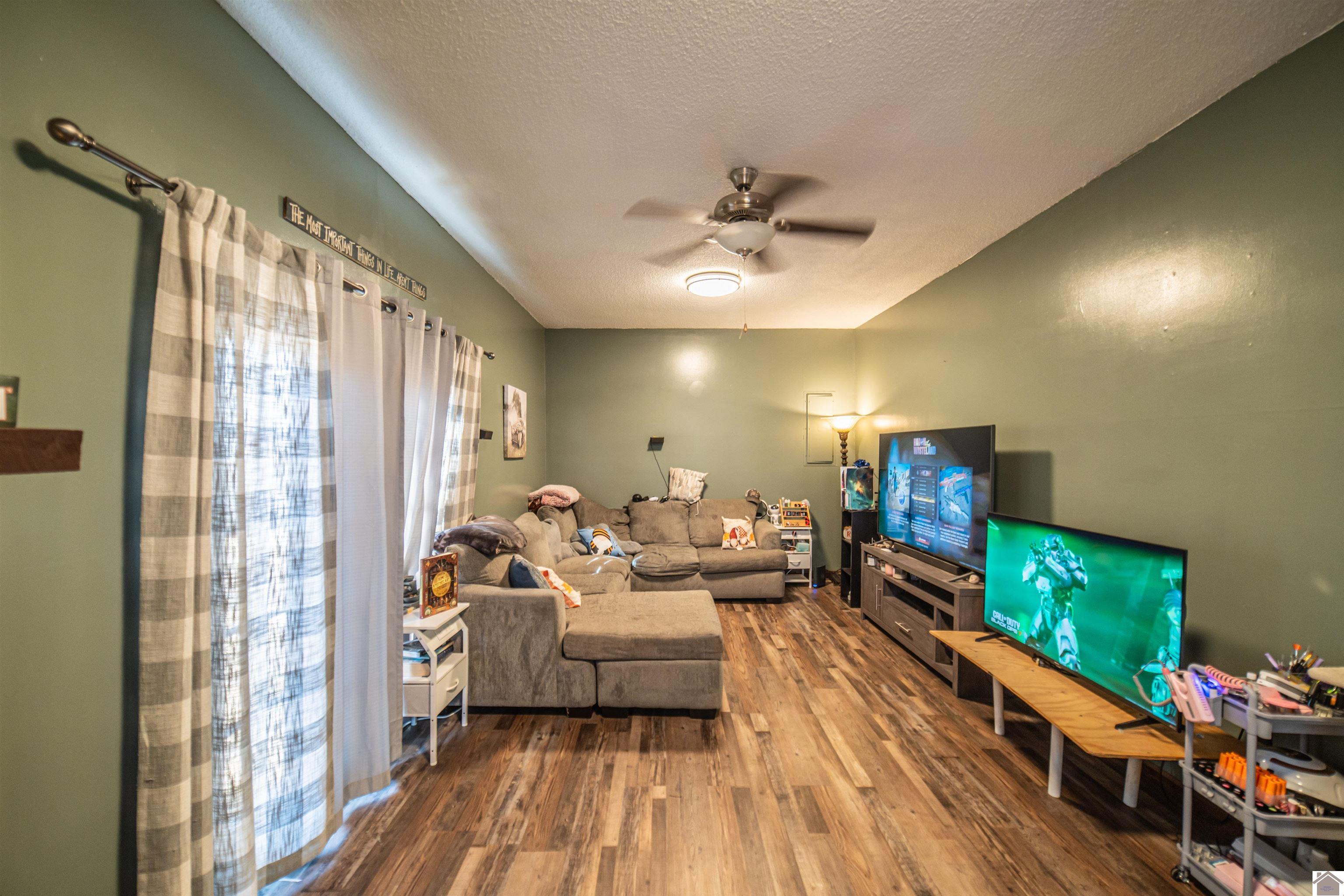 181 Woodland Dr., Benton, KY 42025 Listing Photo  6