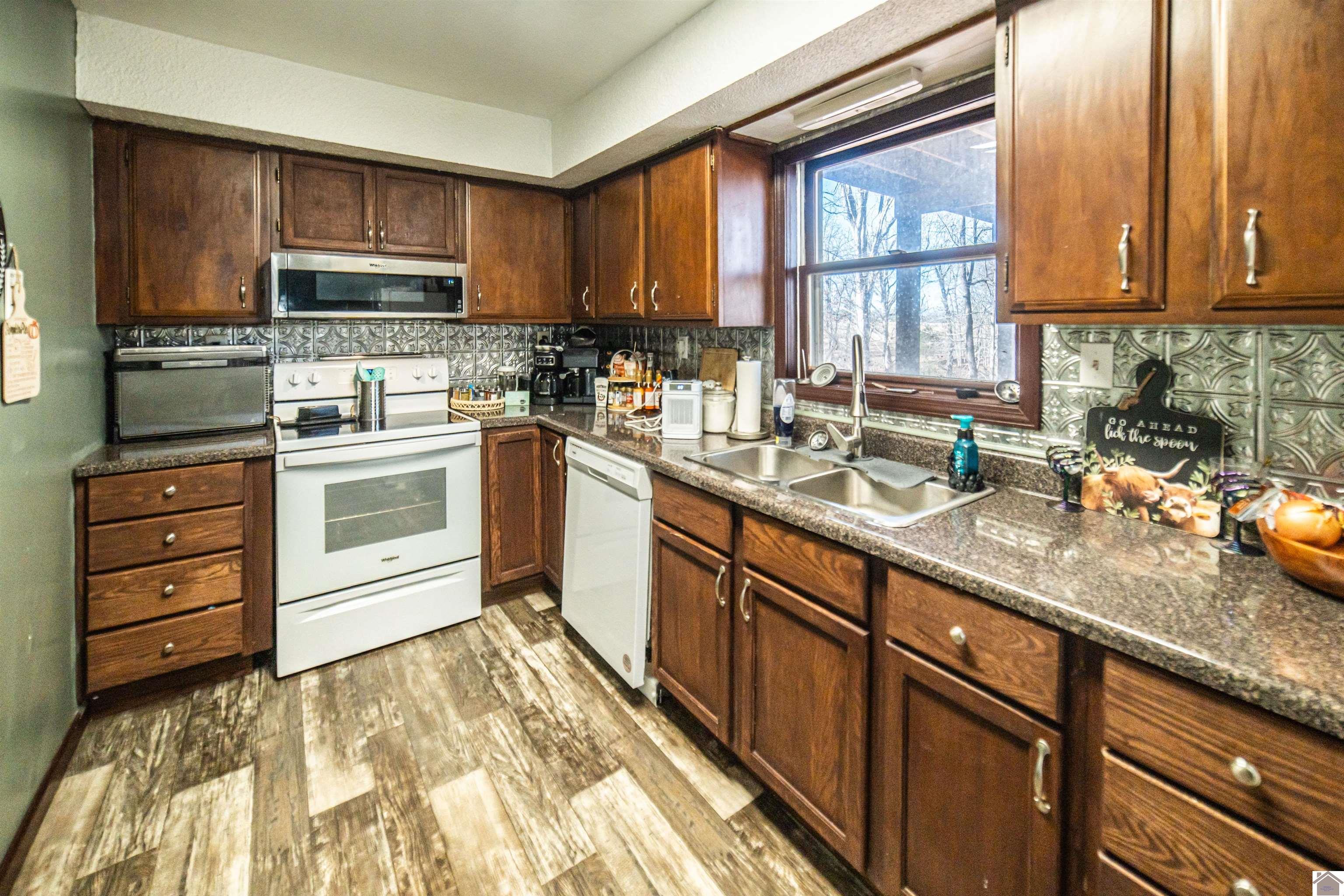 181 Woodland Dr., Benton, KY 42025 Listing Photo  9