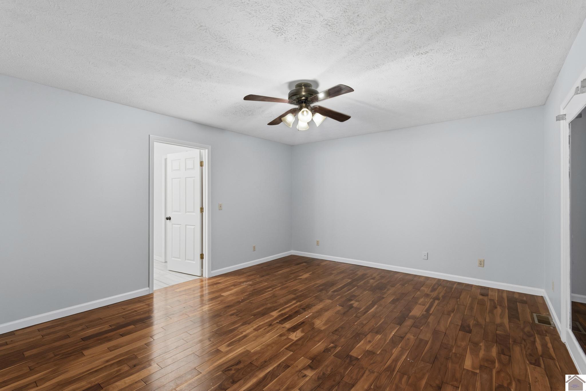 434 Bayshore Drive, Cadiz, KY 42211 Listing Photo  12