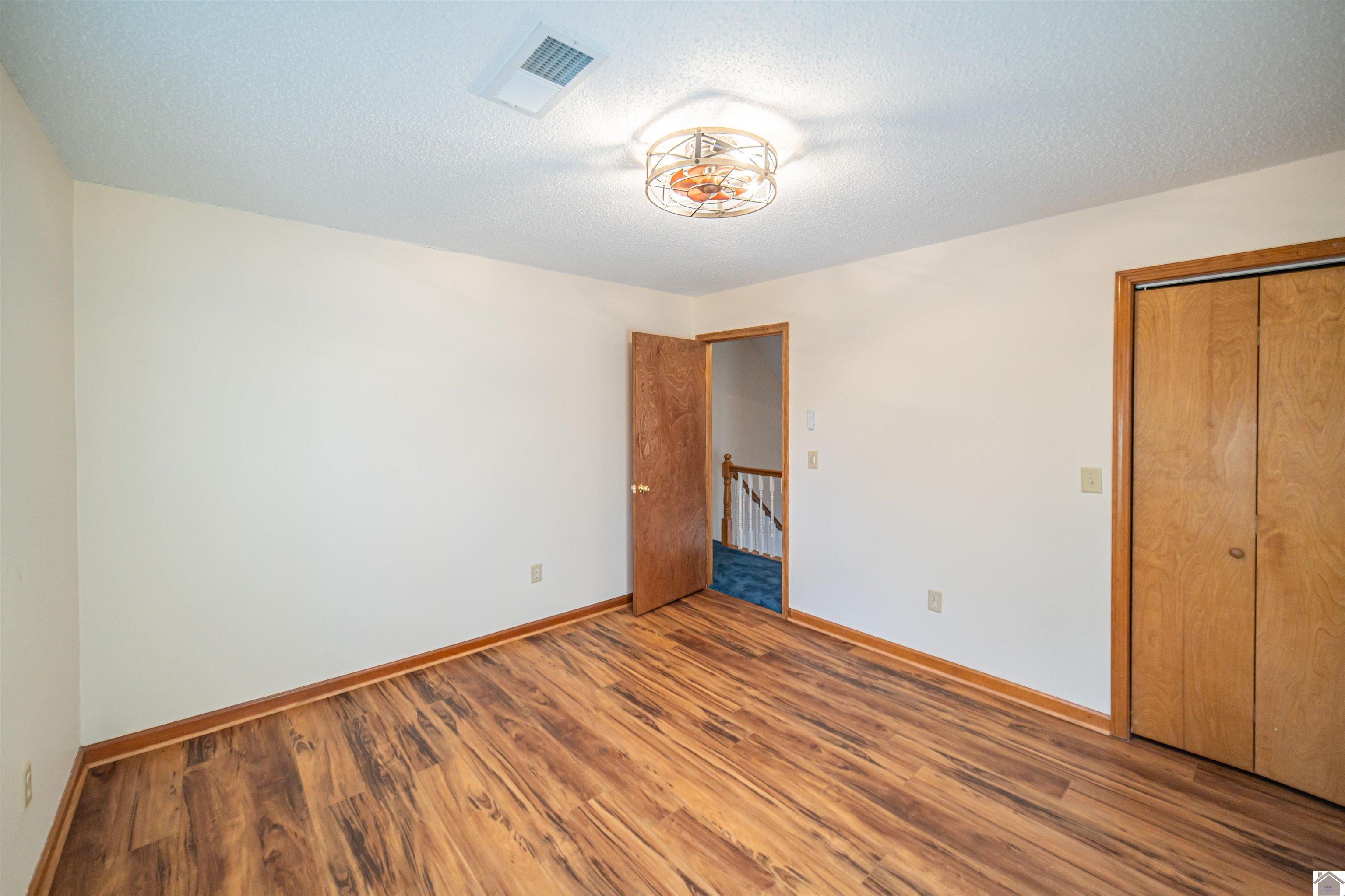 925 Wayside Dr, Paducah, KY 42003 Listing Photo  25