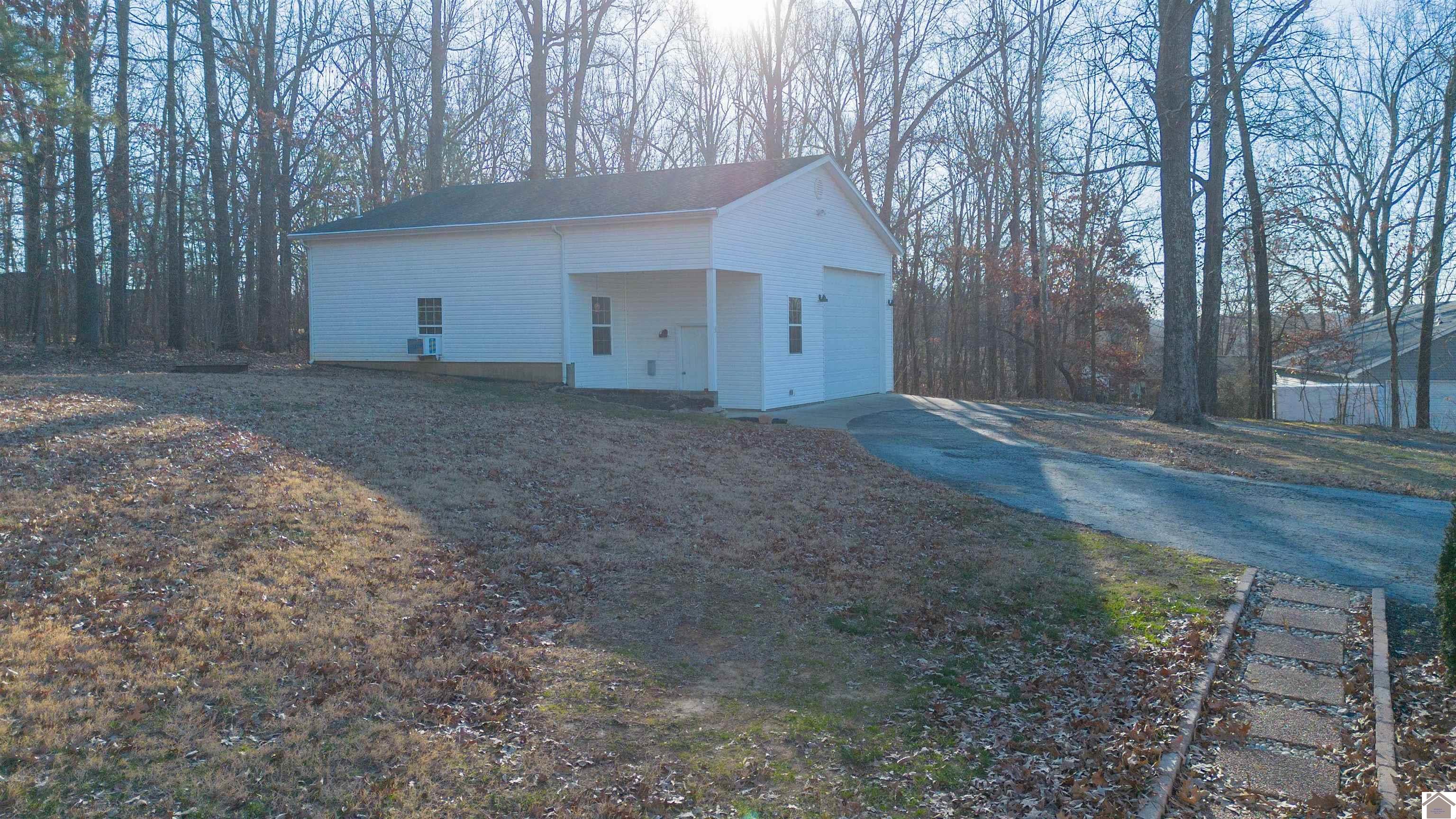 925 Wayside Dr, Paducah, KY 42003 Listing Photo  35